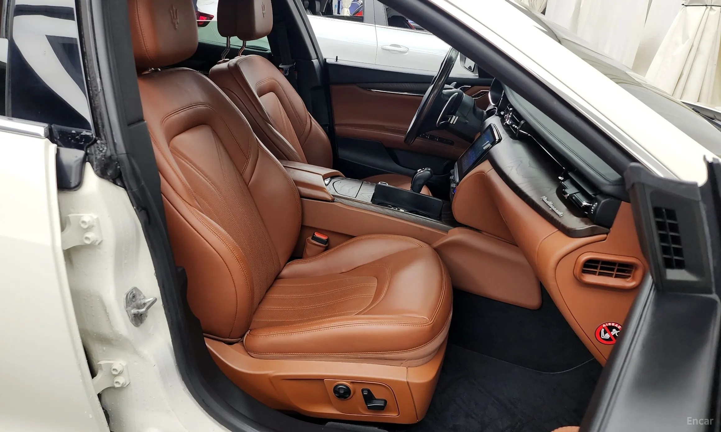 Maserati Quattroporte превью 11