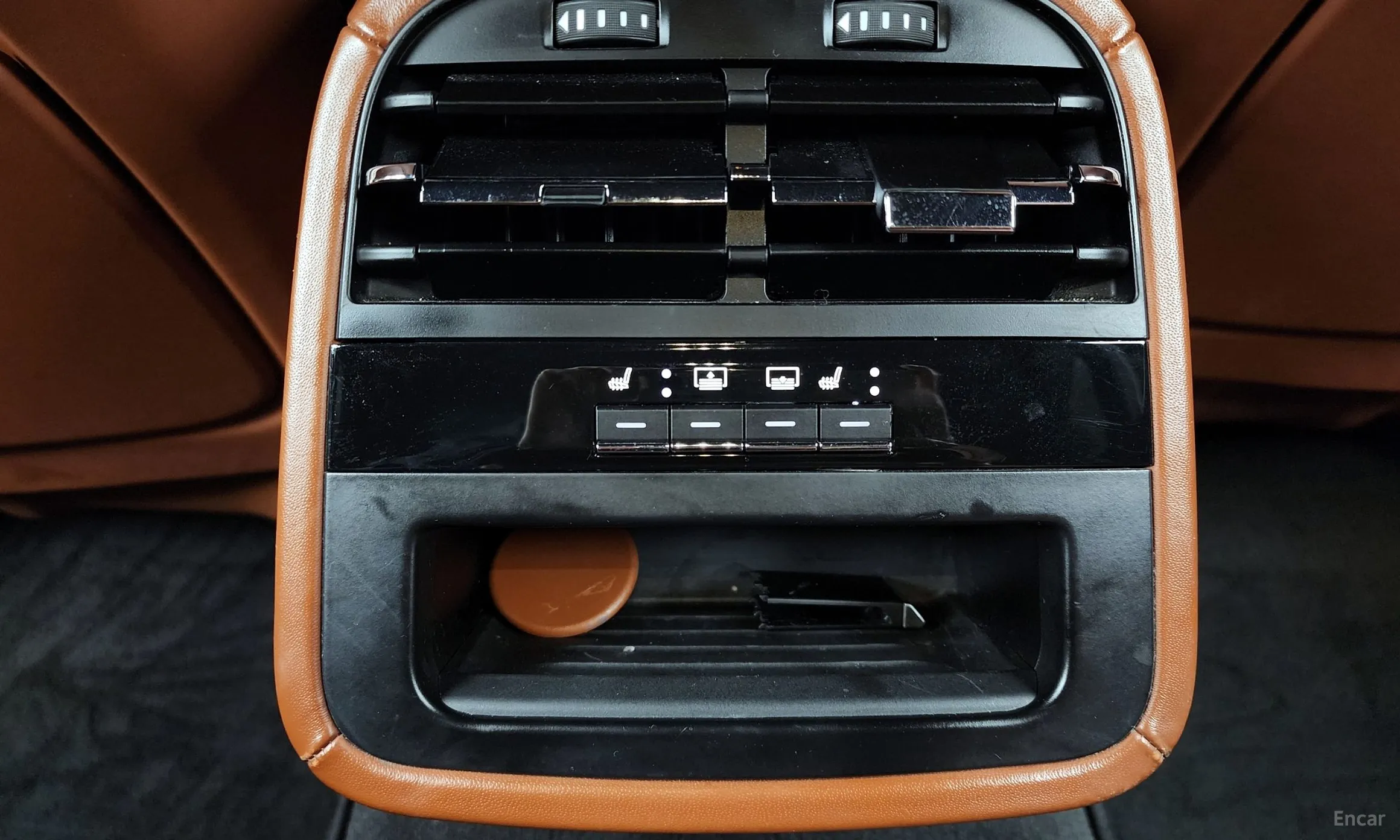 Maserati Quattroporte превью 19