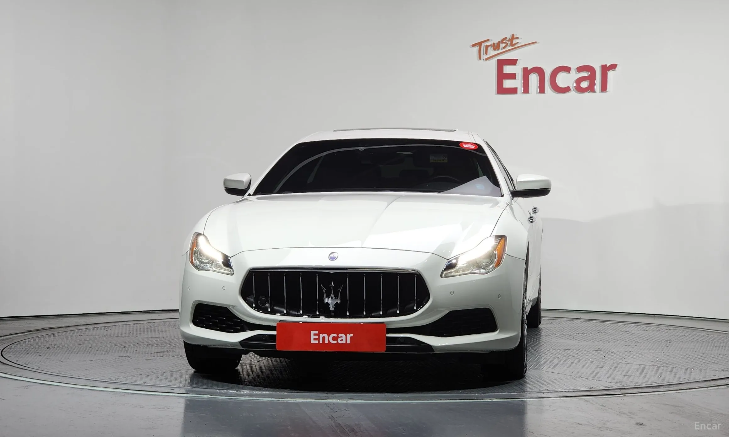 Maserati Quattroporte превью 3