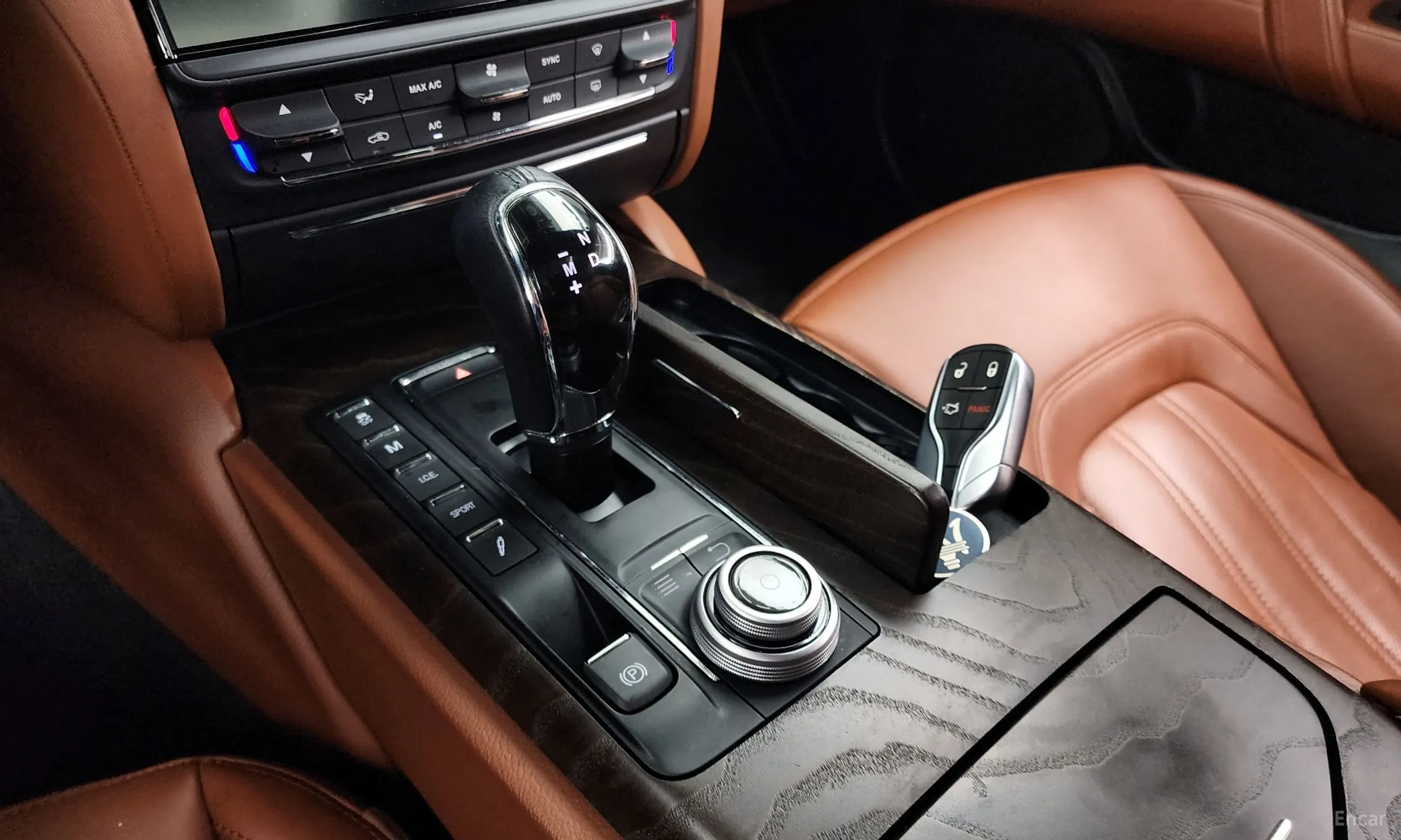 Maserati Quattroporte превью 9