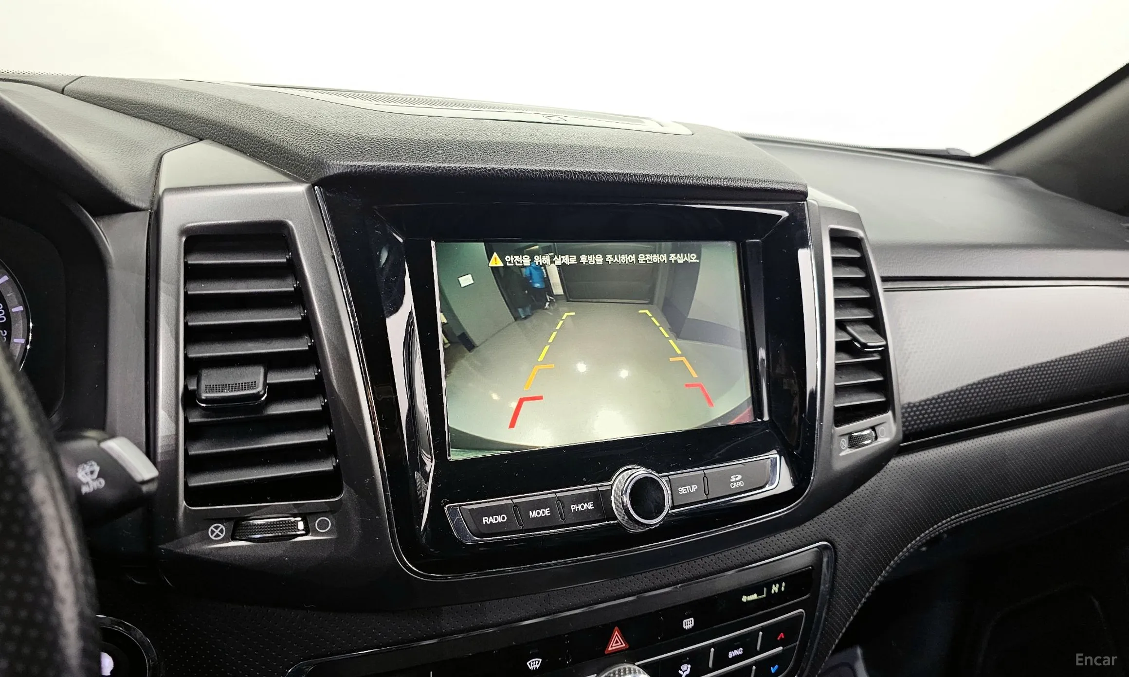 KG Mobility (SsangYong) Rexton Sports превью 18