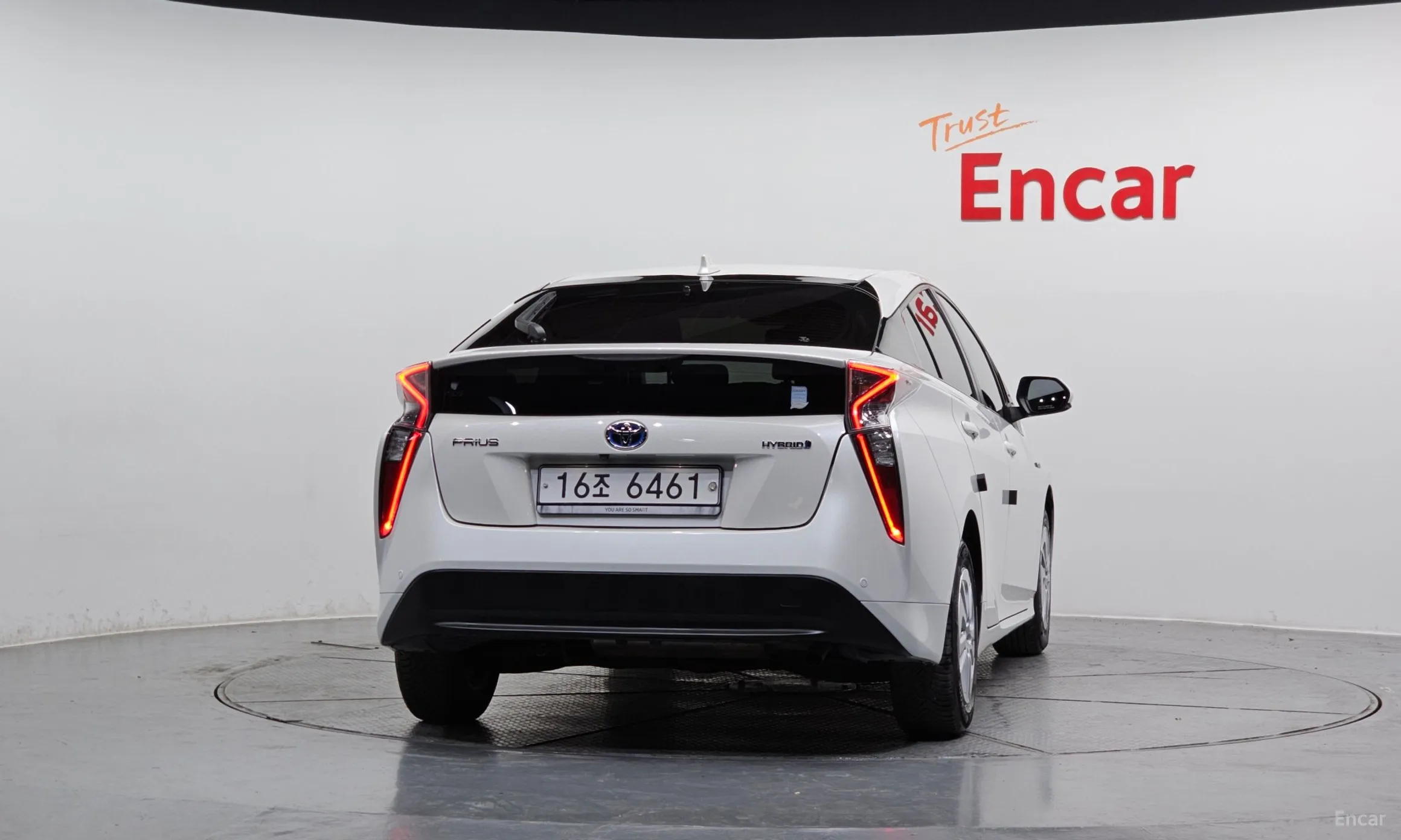 Toyota Prius 4th Generation превью 4