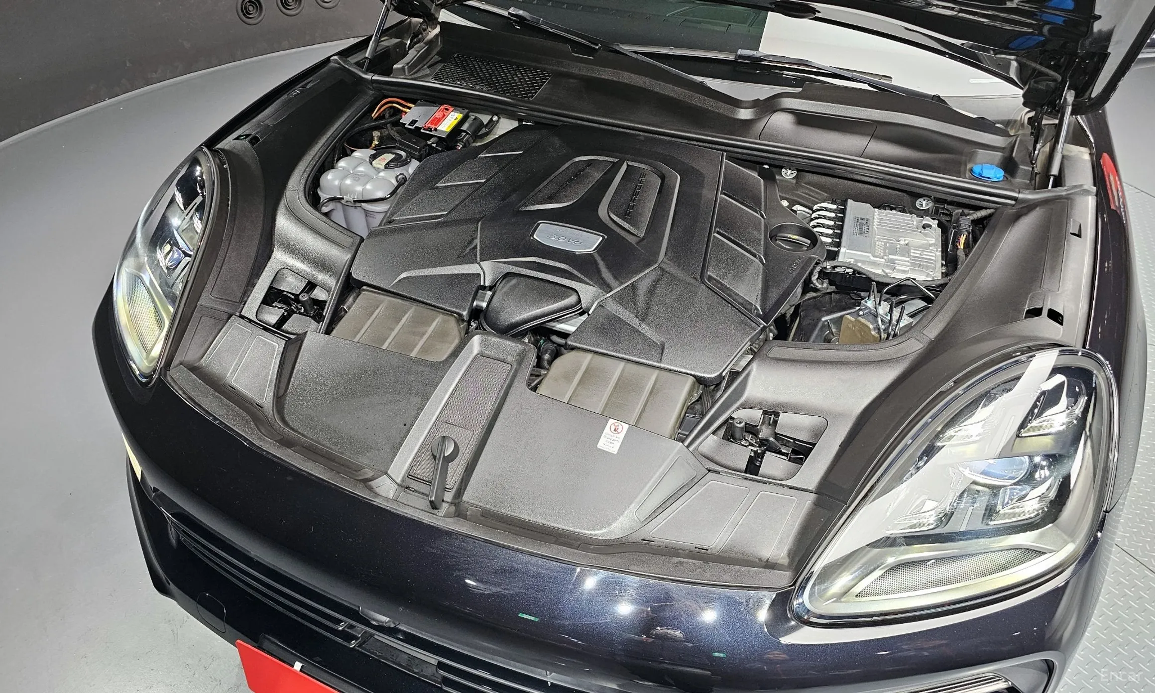 Porsche Cayenne (PO536) превью 6