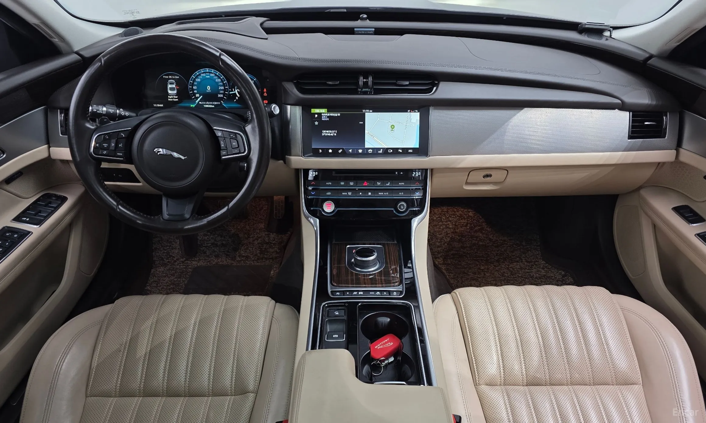 Jaguar XF (x260) превью 7