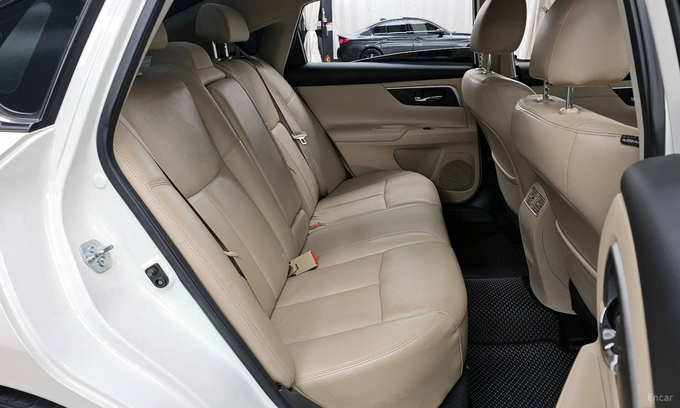 Nissan Altima превью 12