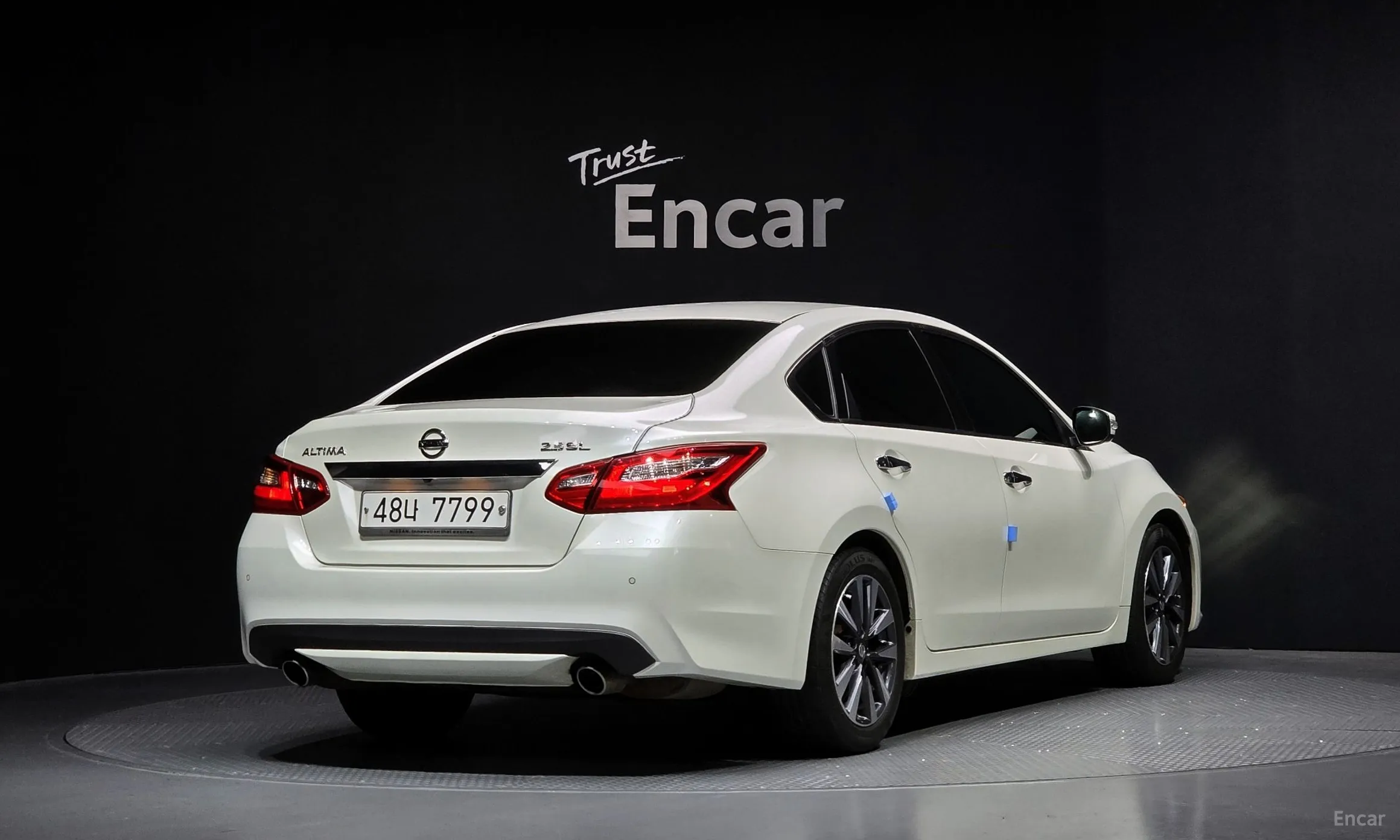 Nissan Altima превью 2