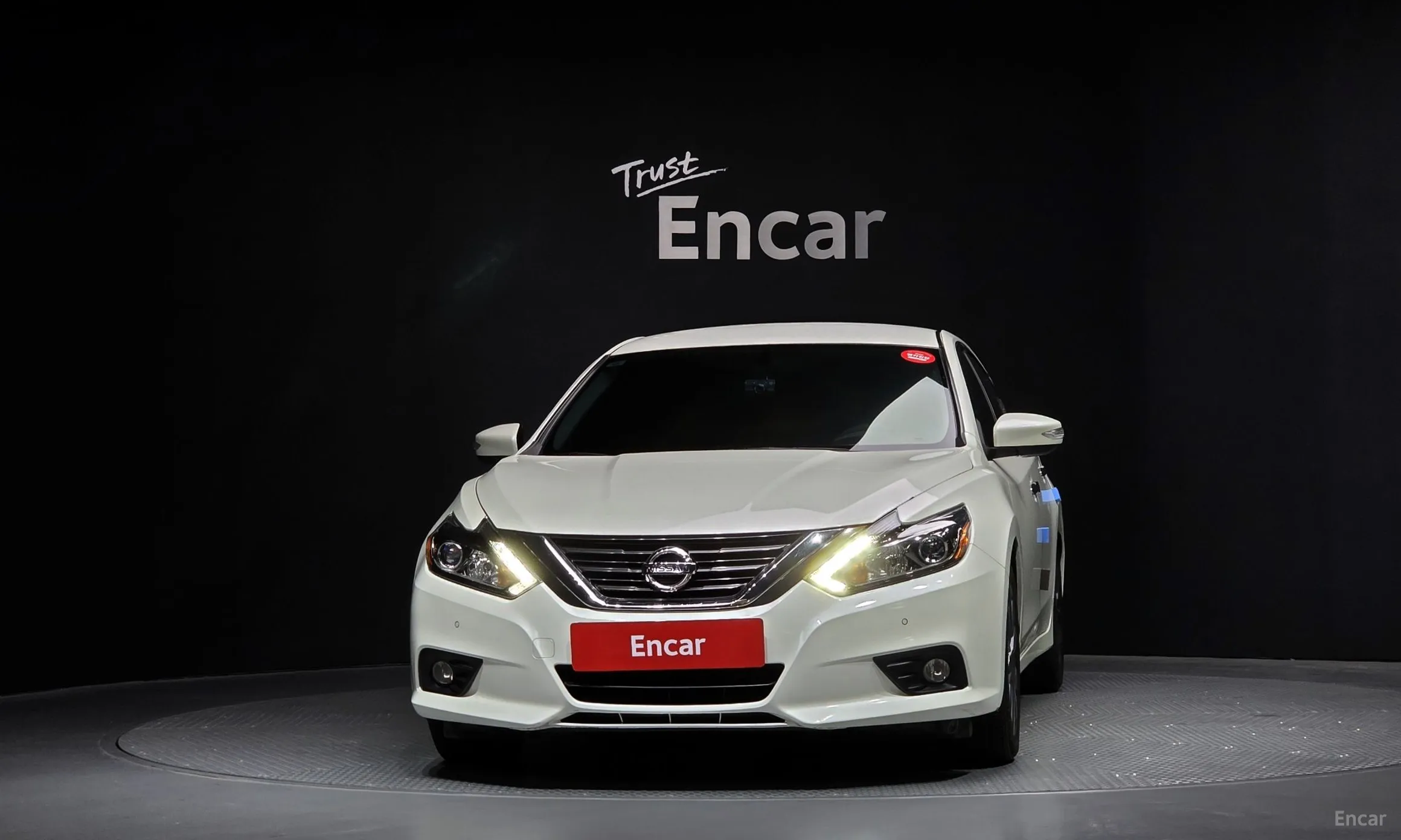 Nissan Altima превью 3