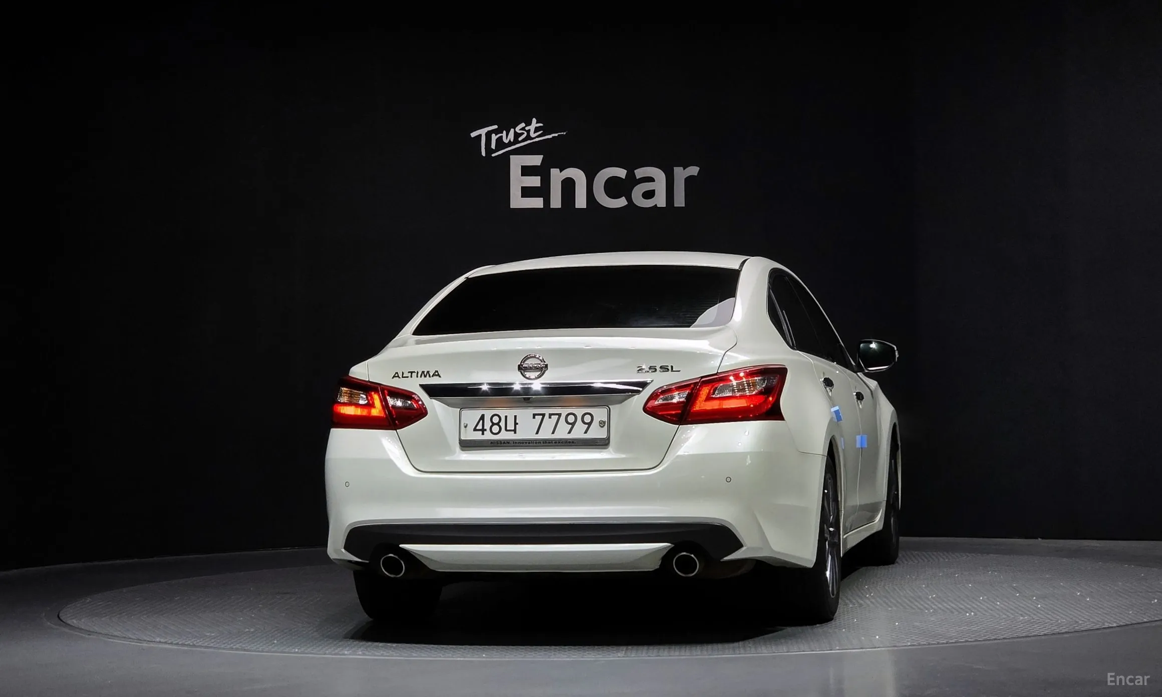 Nissan Altima превью 4