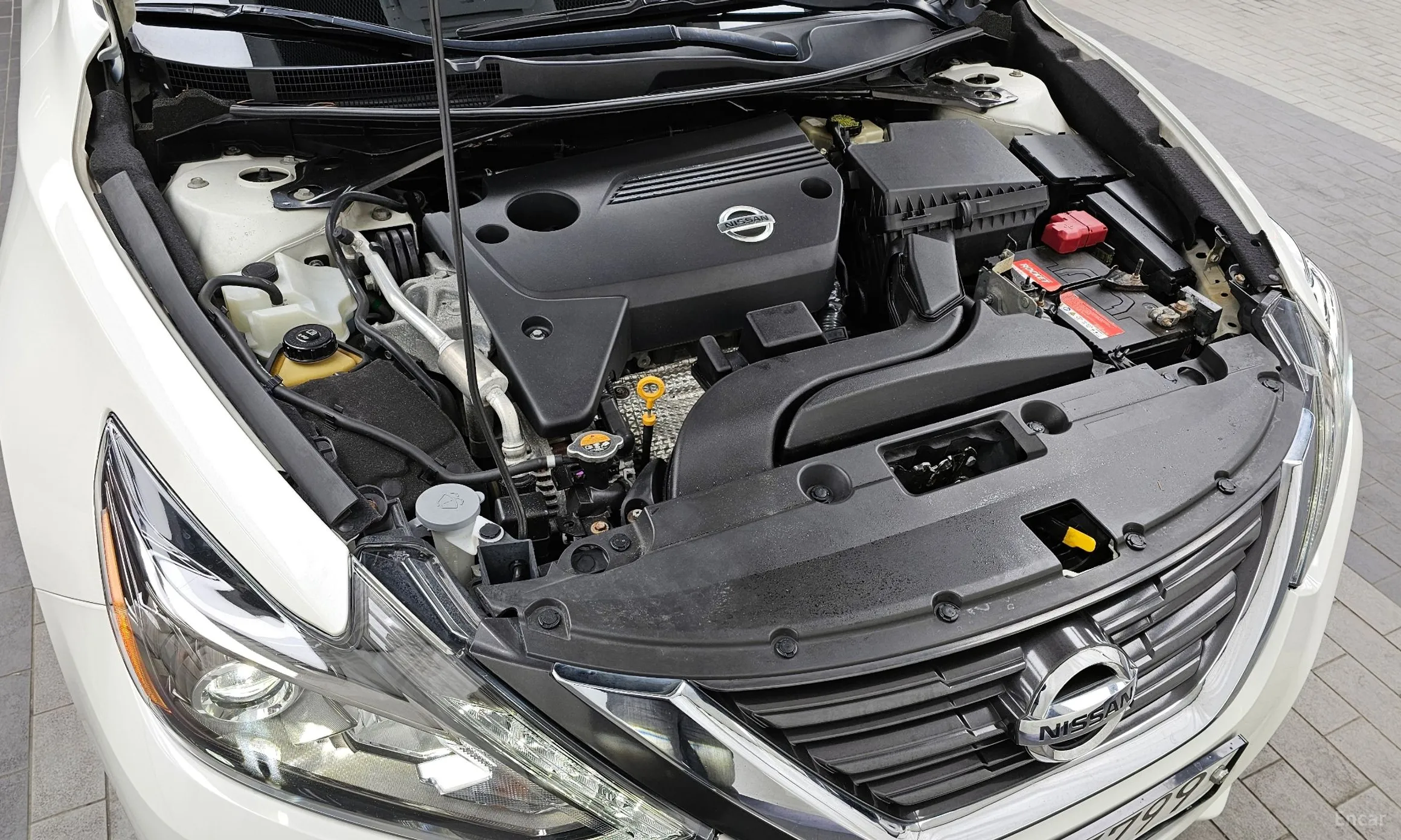 Nissan Altima превью 6