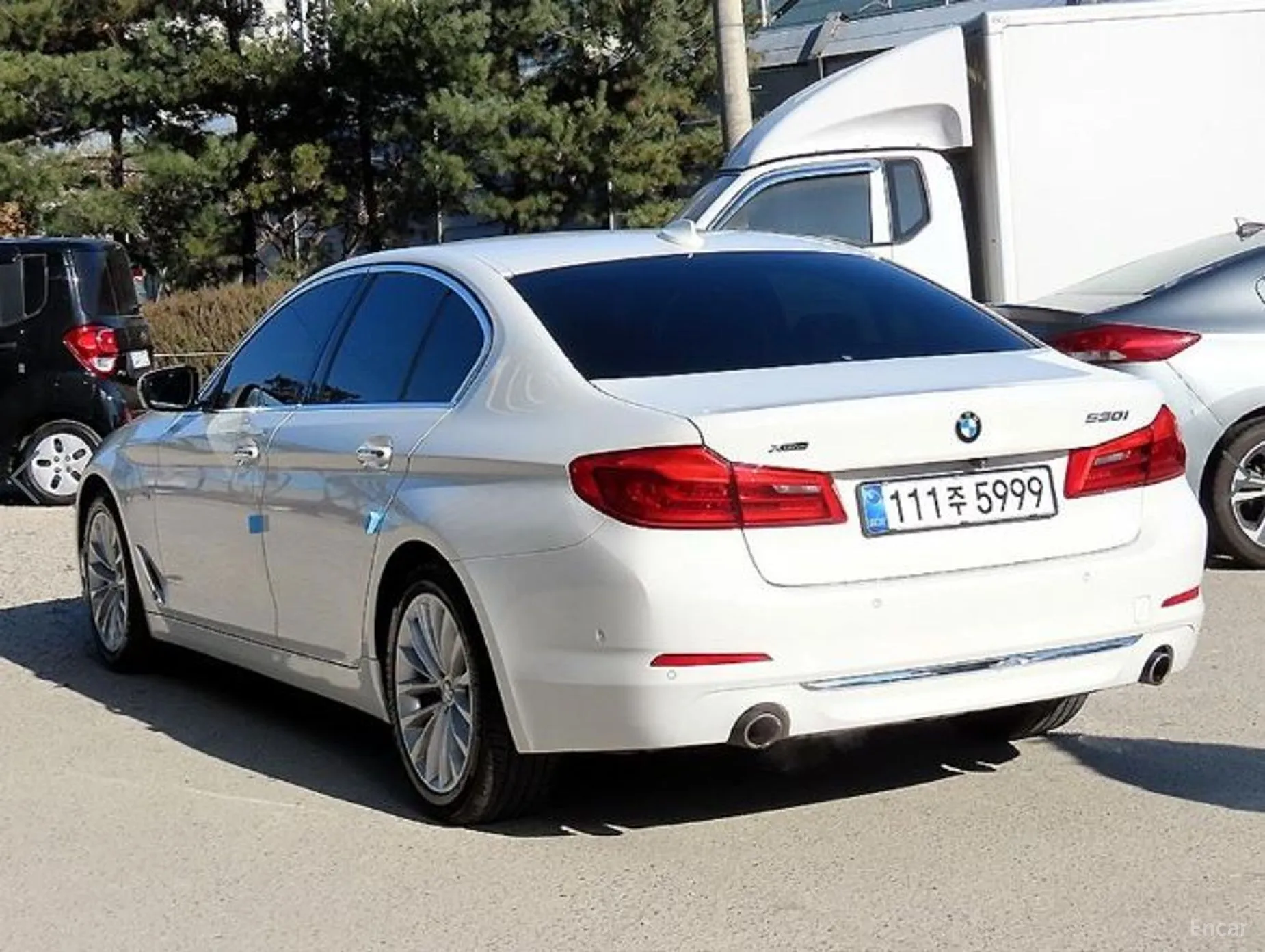 BMW 5 Series (G30) превью 3