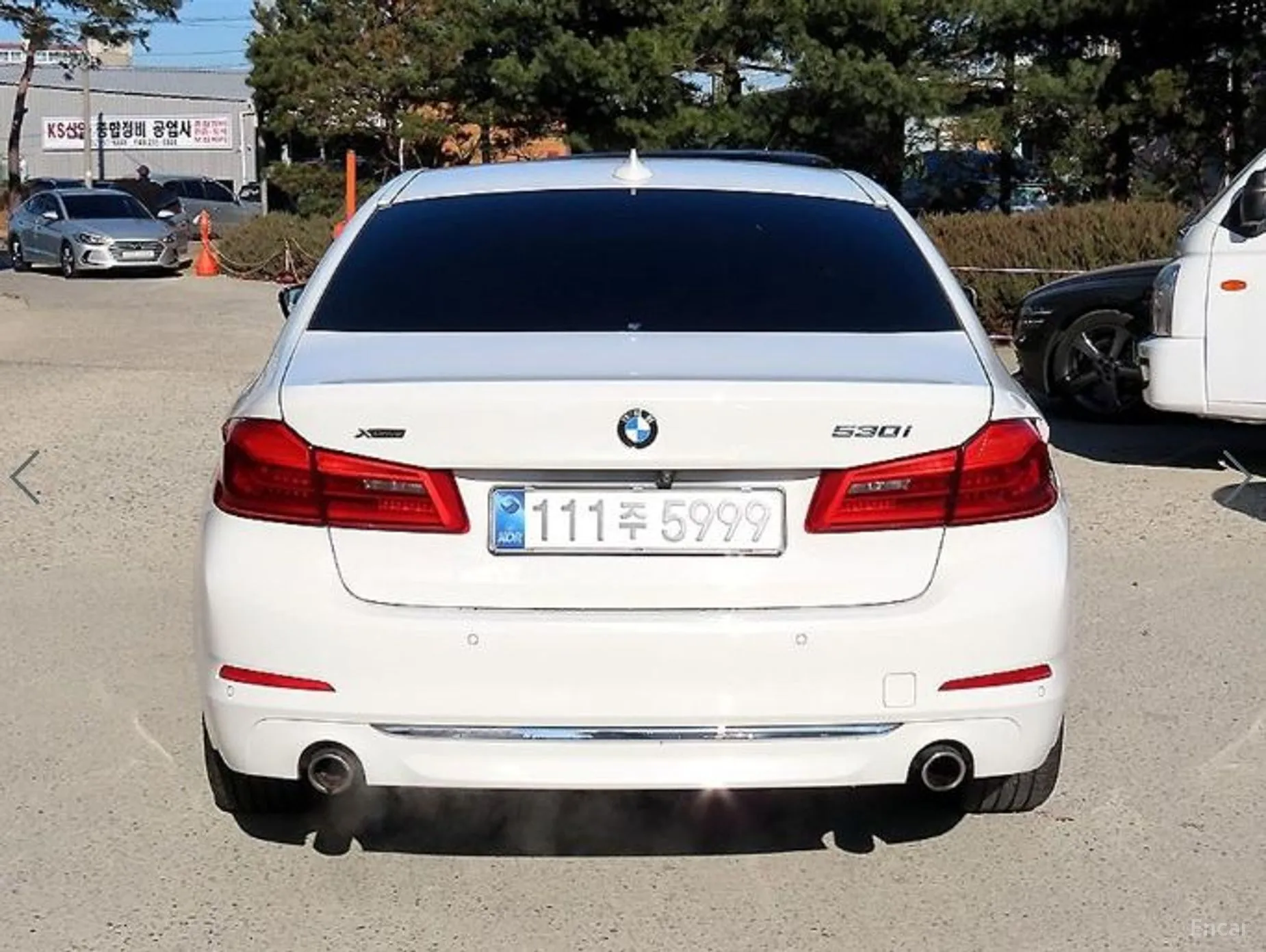 BMW 5 Series (G30) превью 4