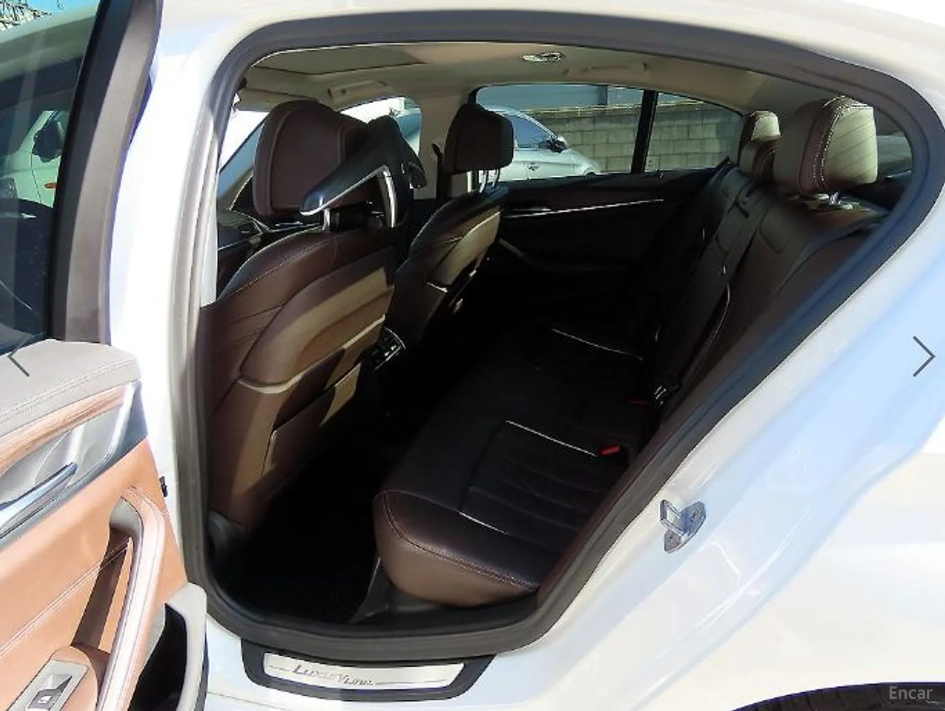 BMW 5 Series (G30) превью 6