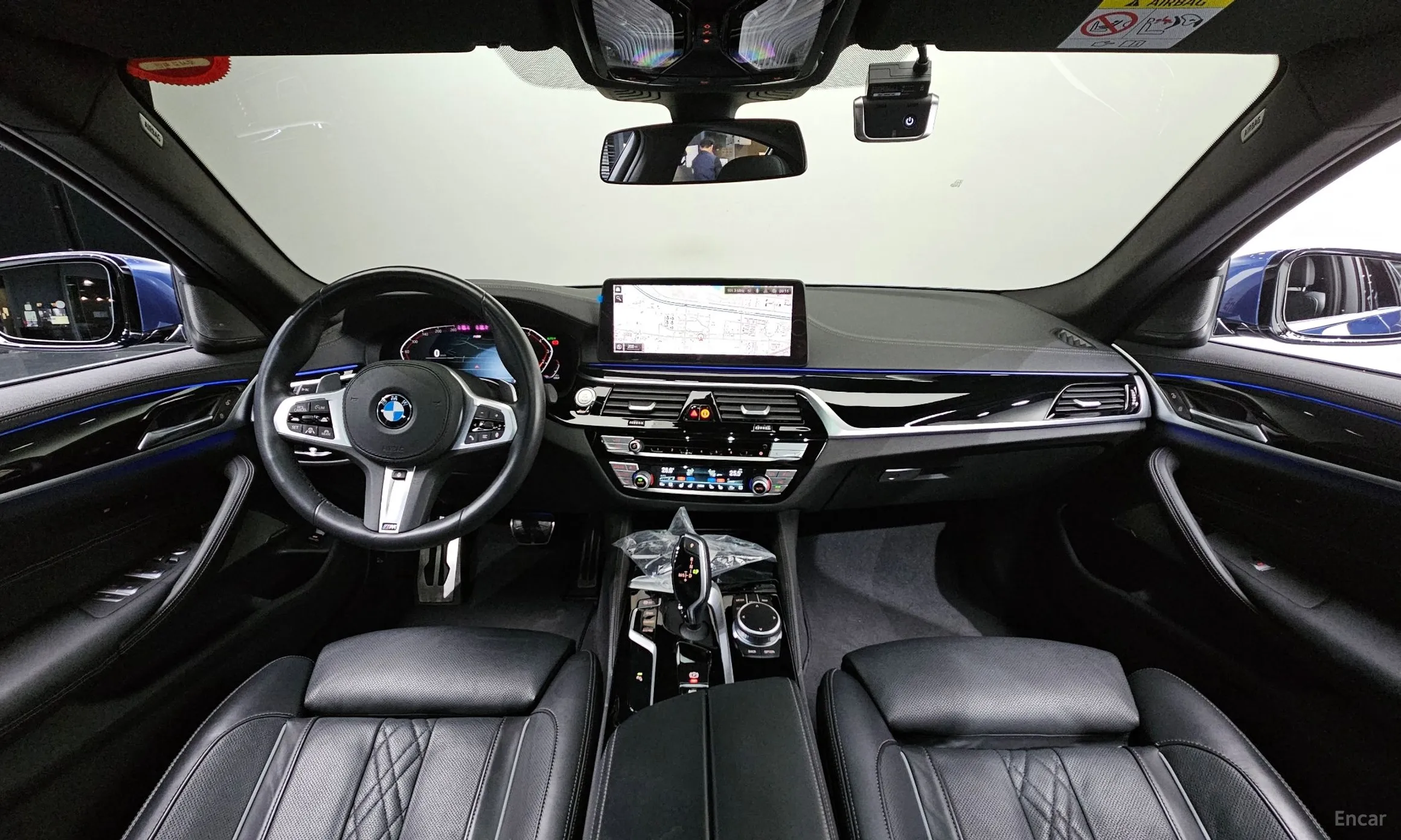 BMW 5 Series (G30) превью 7