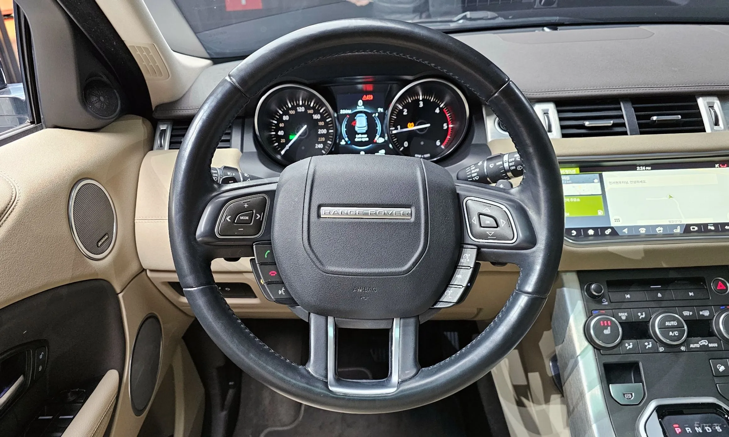 Land Rover Range Rover Evoque превью 13