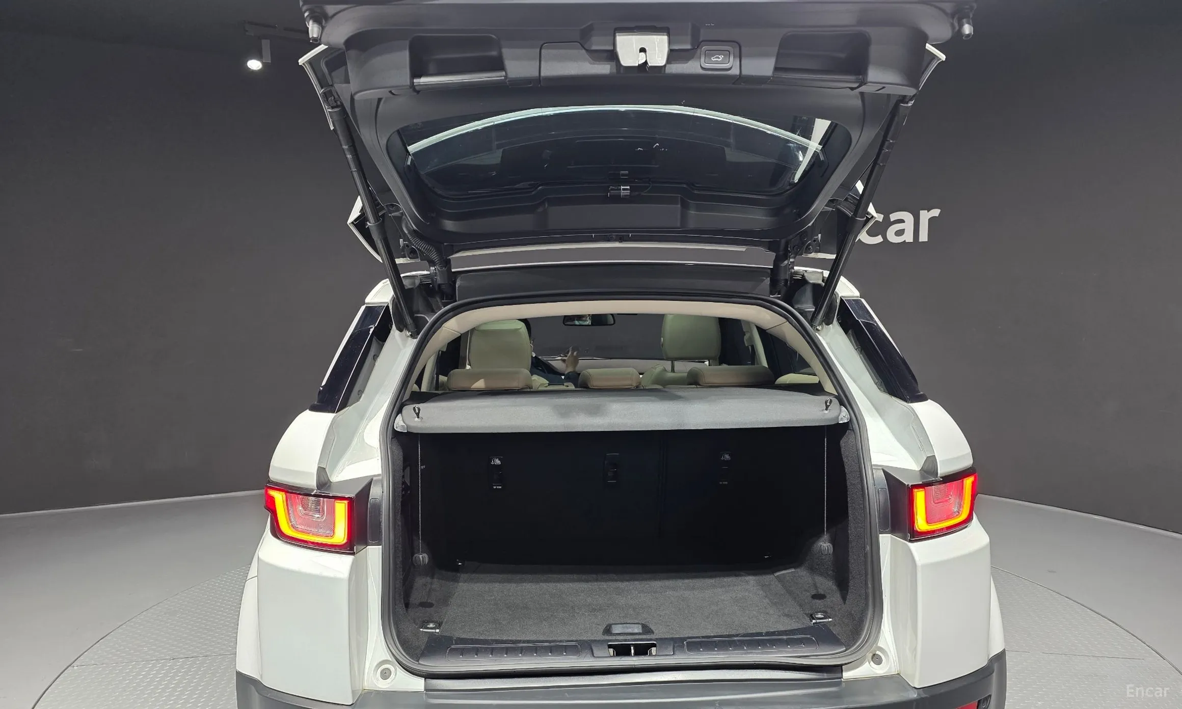 Land Rover Range Rover Evoque превью 20