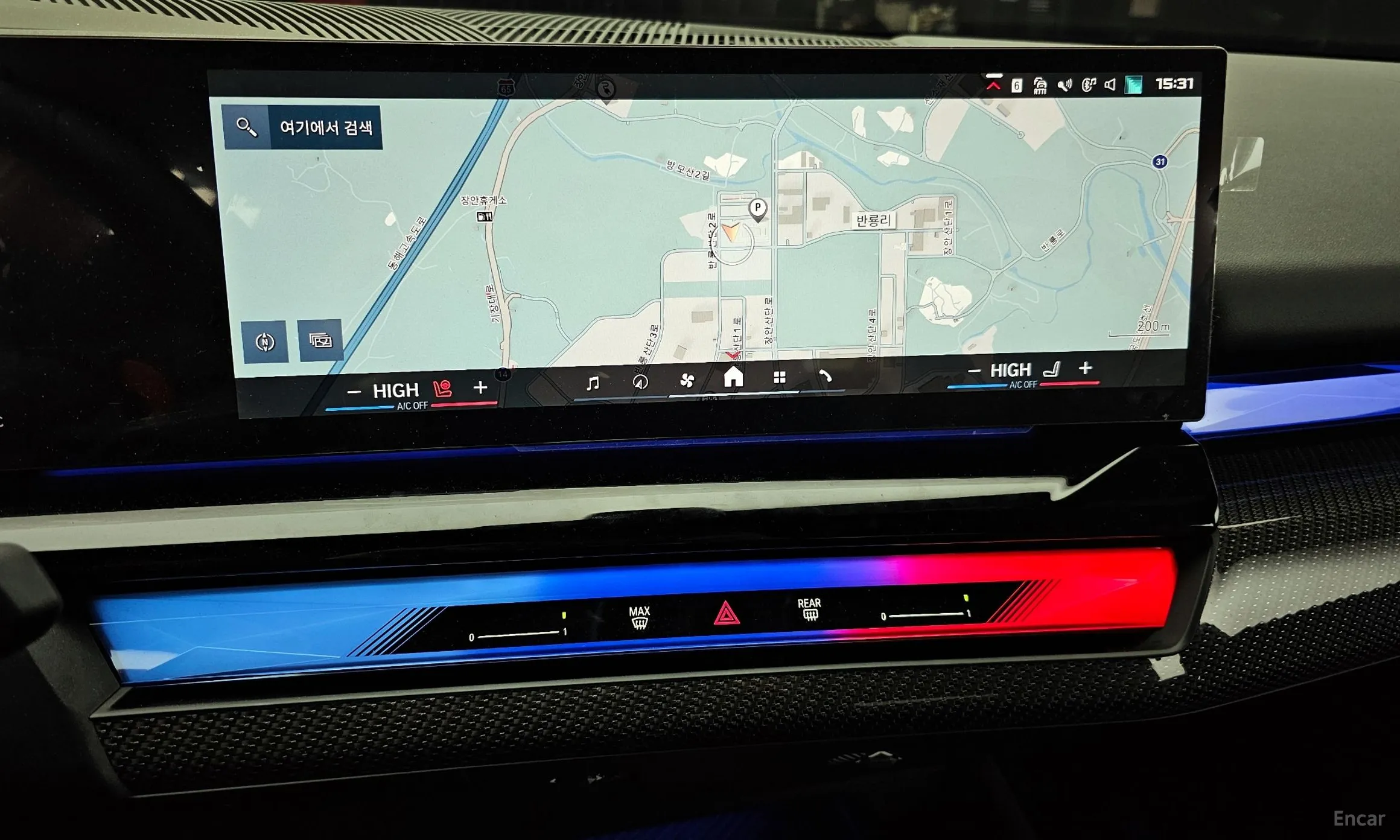 BMW M5 (G90) превью 16