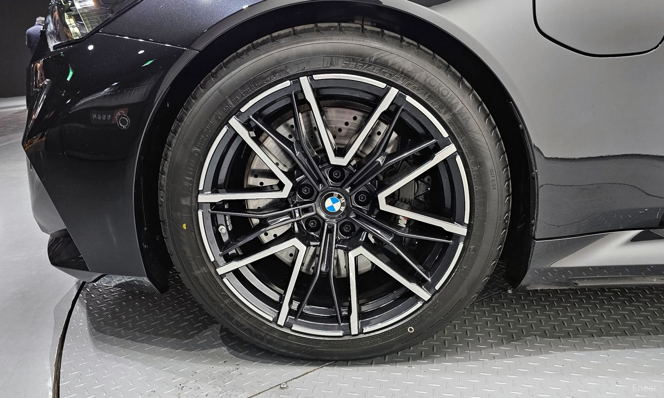 BMW M5 (G90) превью 5