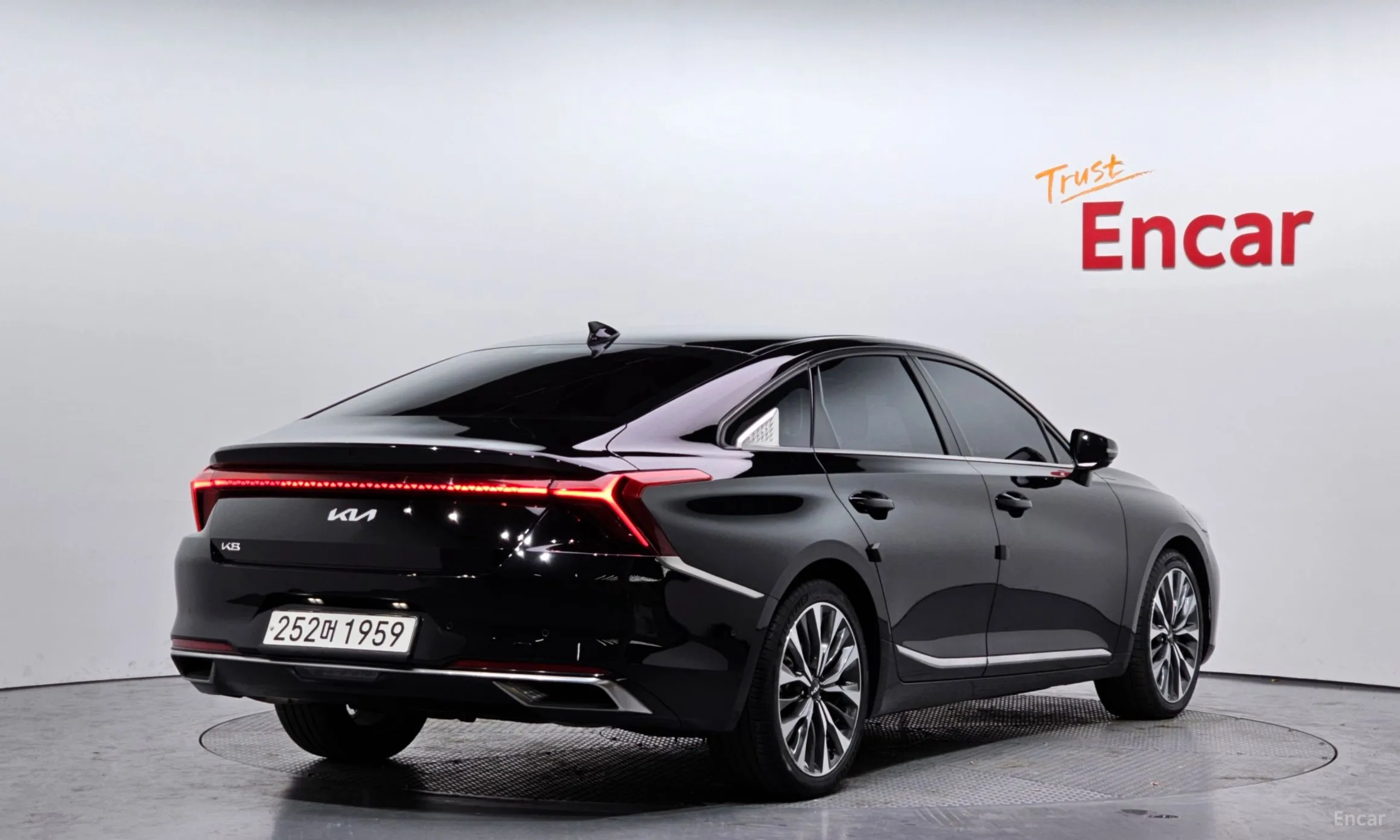 Kia K8