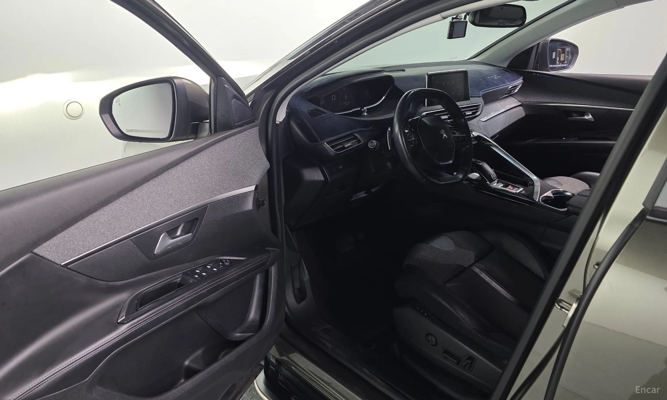 Peugeot 5008 2nd generation превью 11