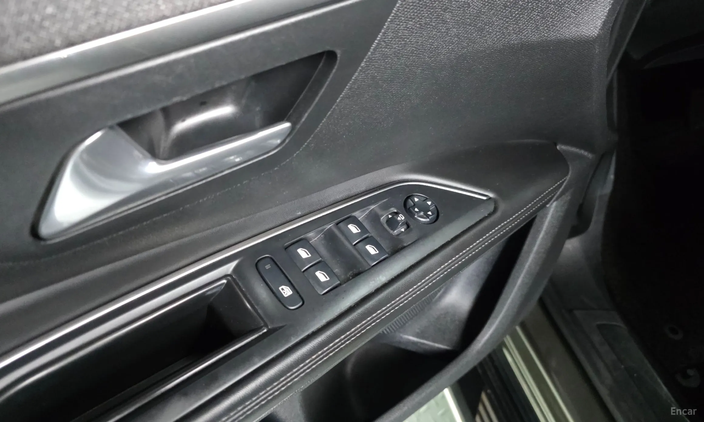 Peugeot 5008 2nd generation превью 17