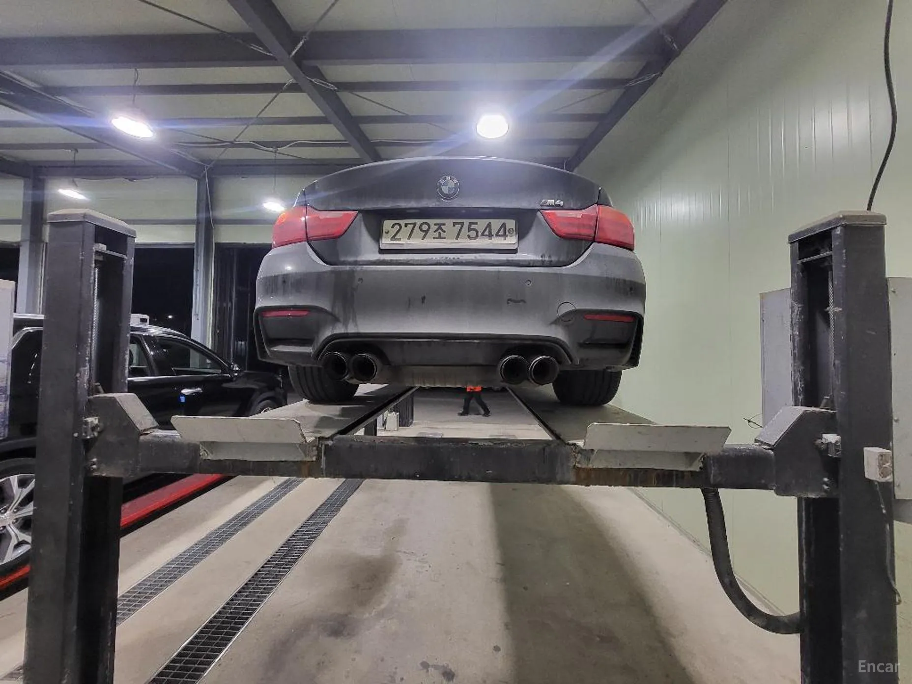 BMW M4 (F82) превью 4