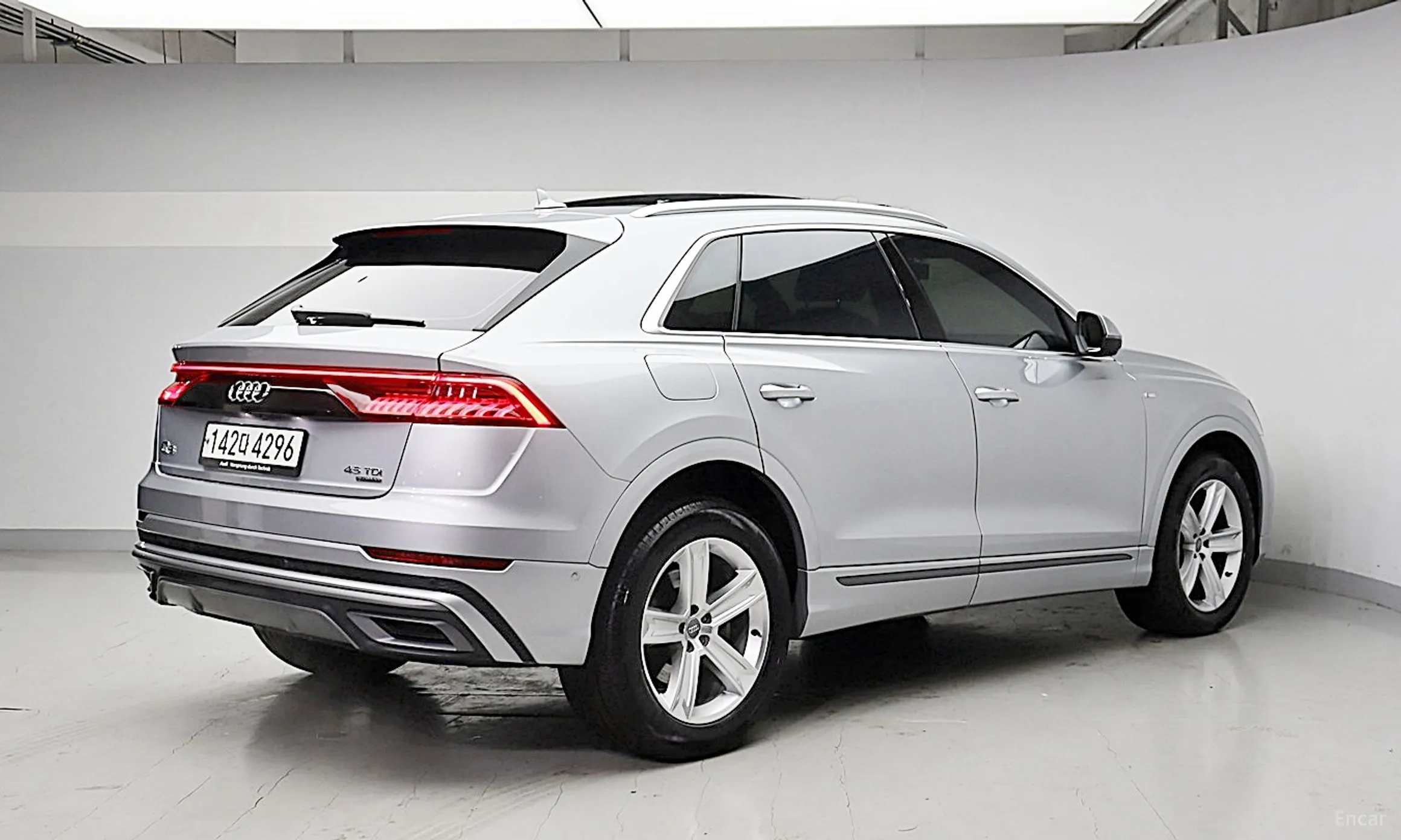 Audi Q8 (4M) превью 4