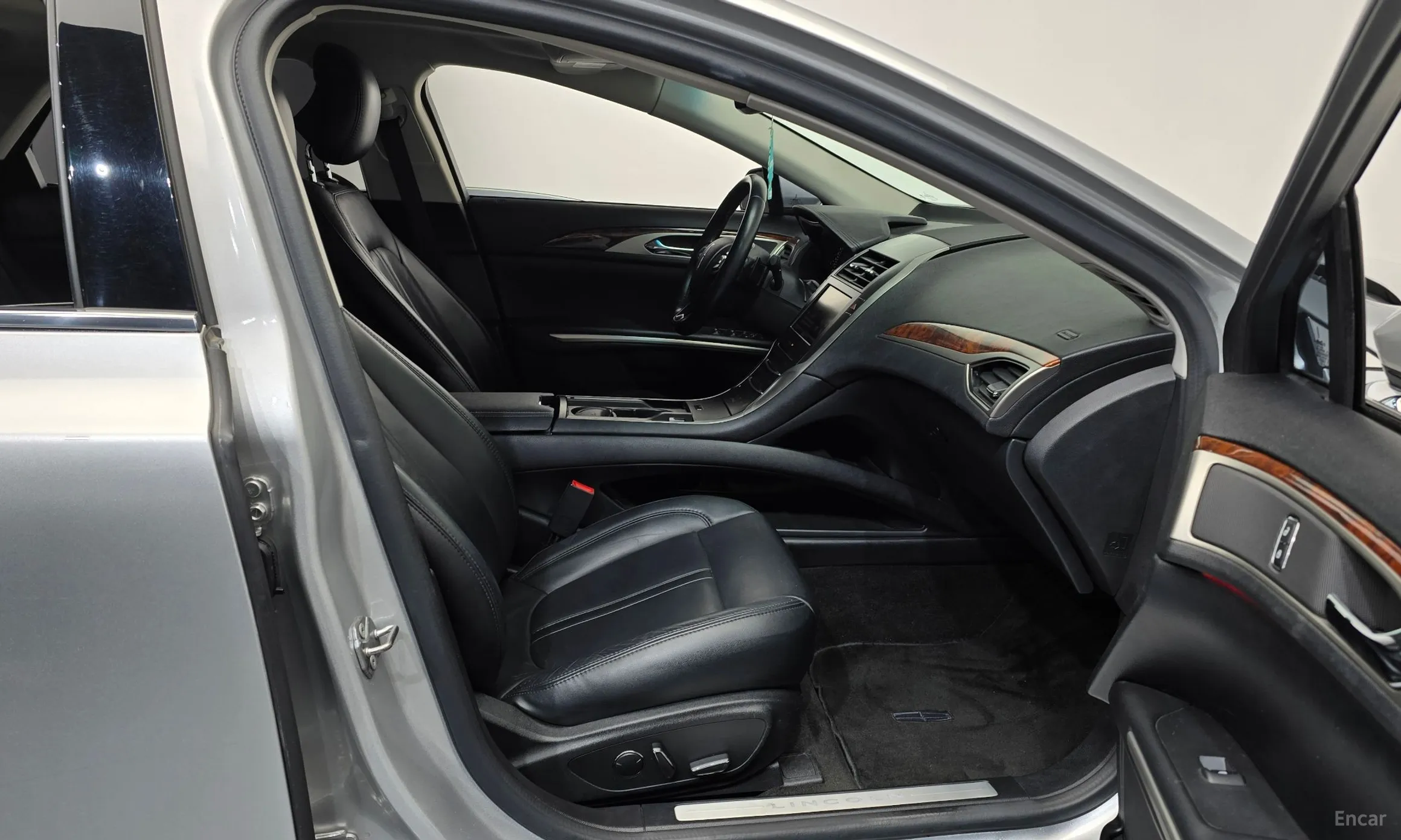 Lincoln New MKZ превью 11