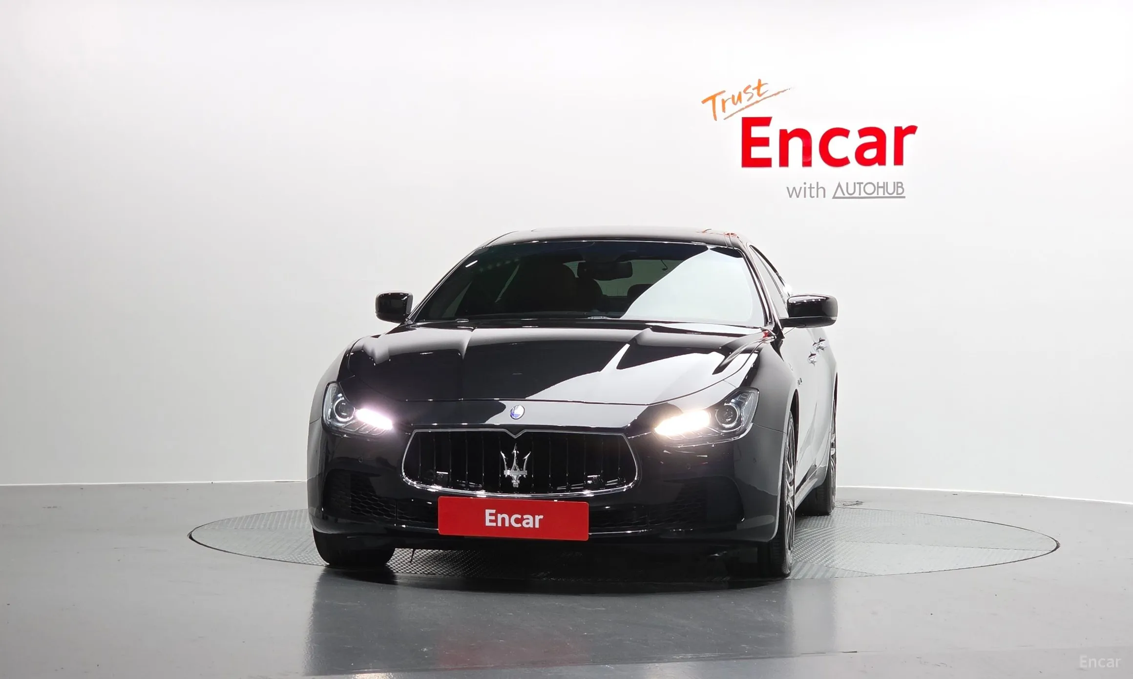 Maserati Ghibli превью 3