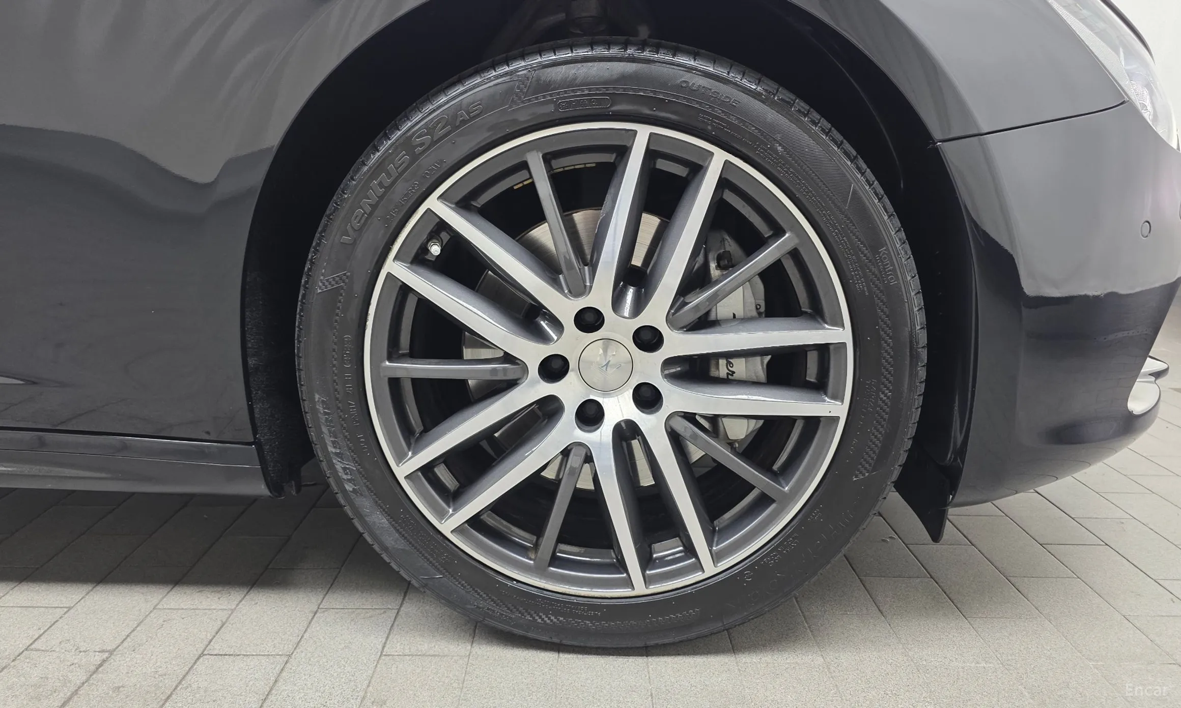 Maserati Ghibli превью 5