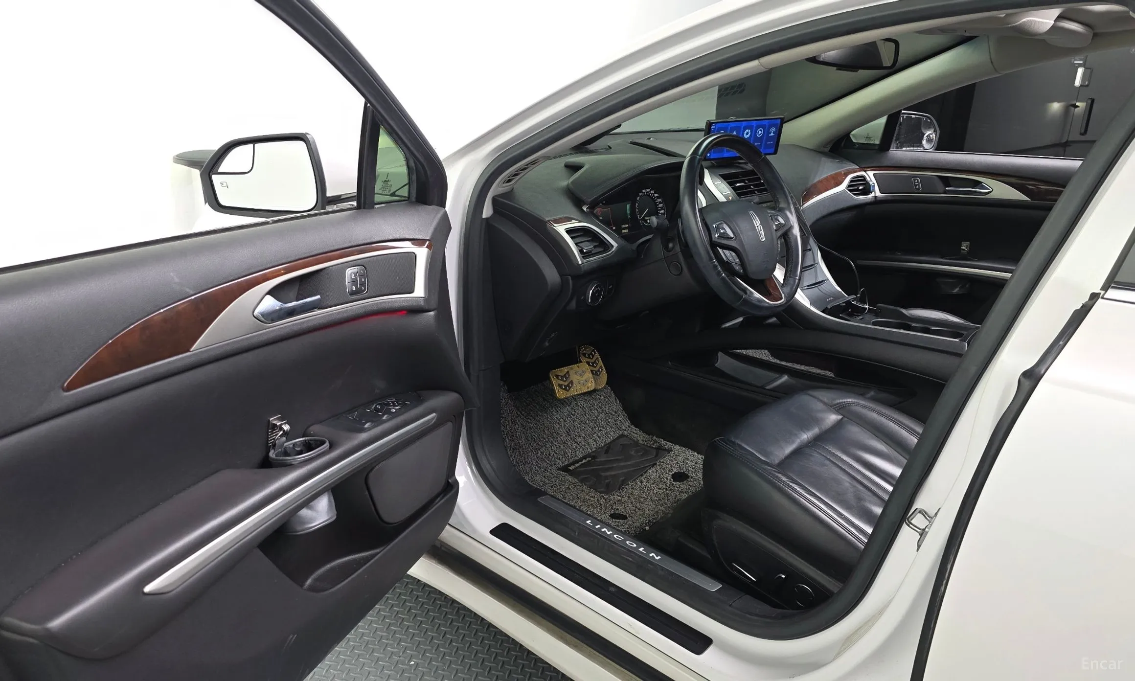 Lincoln New MKZ превью 10