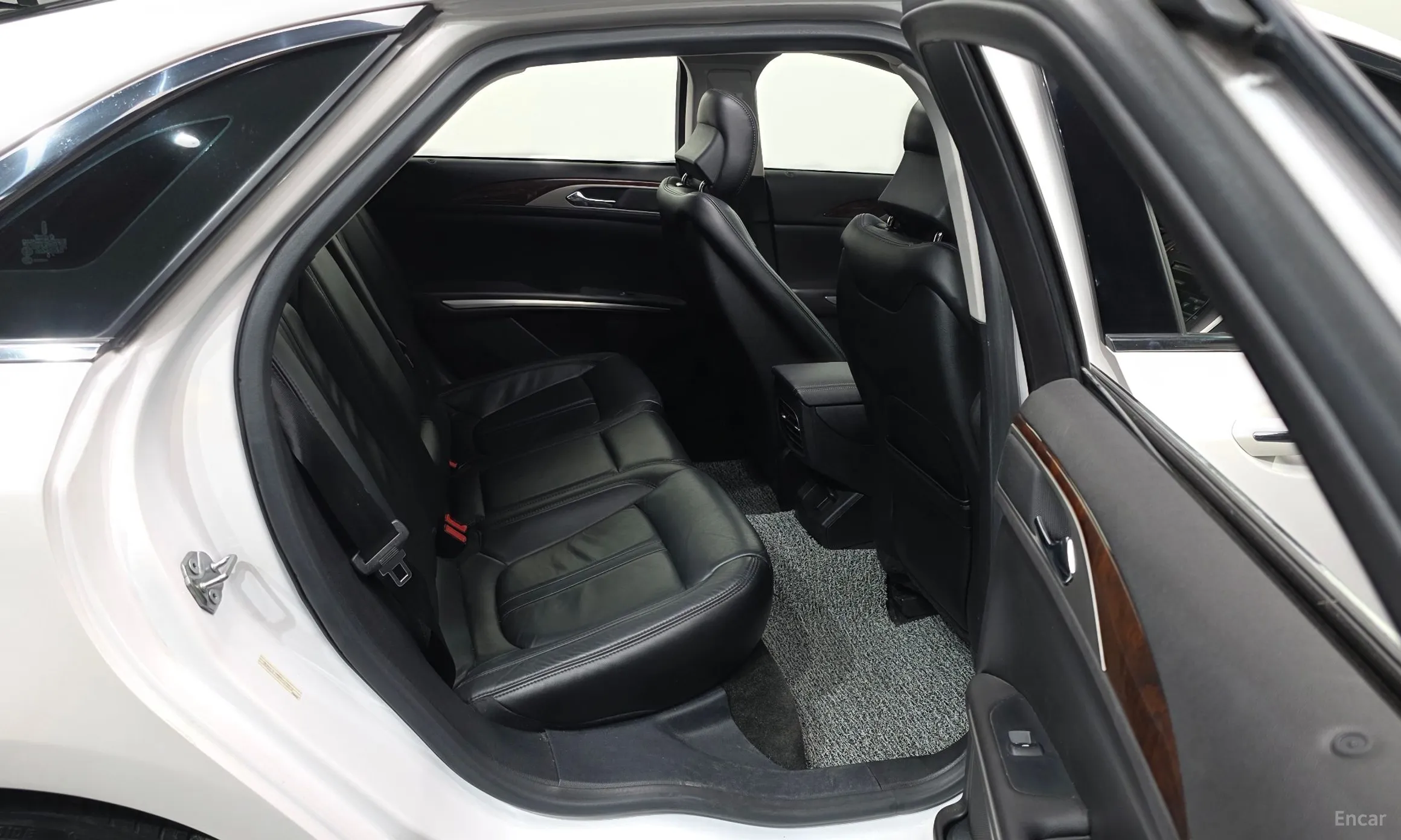 Lincoln New MKZ превью 12