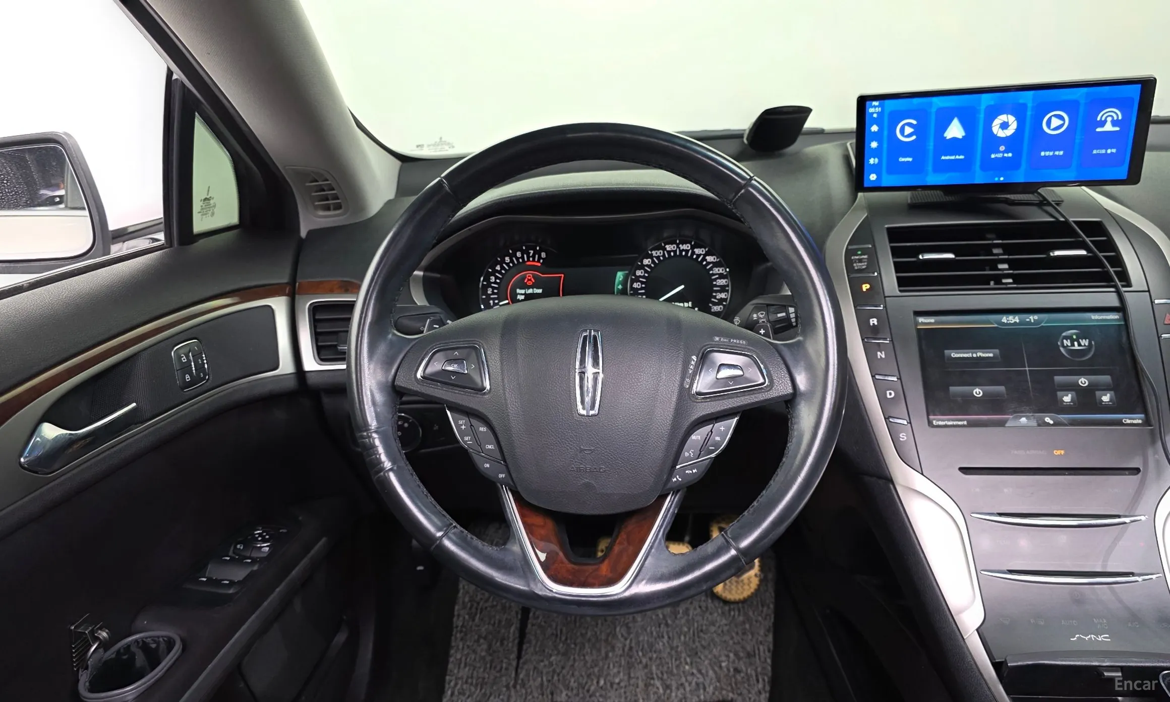 Lincoln New MKZ превью 13