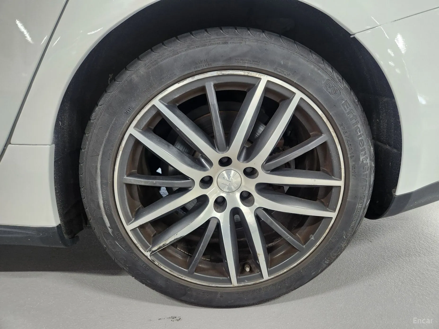 Maserati Ghibli превью 18