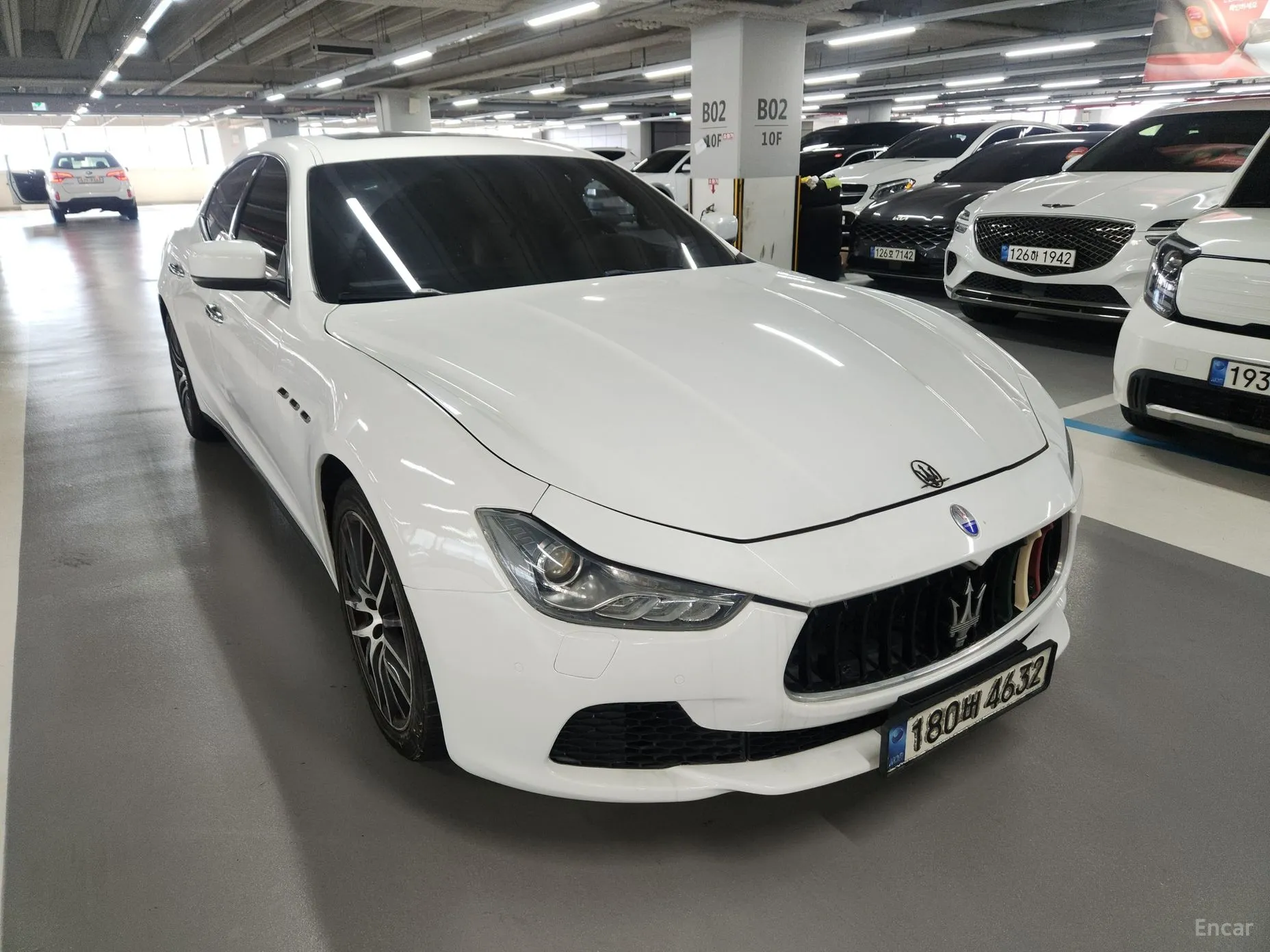 Maserati Ghibli превью 8