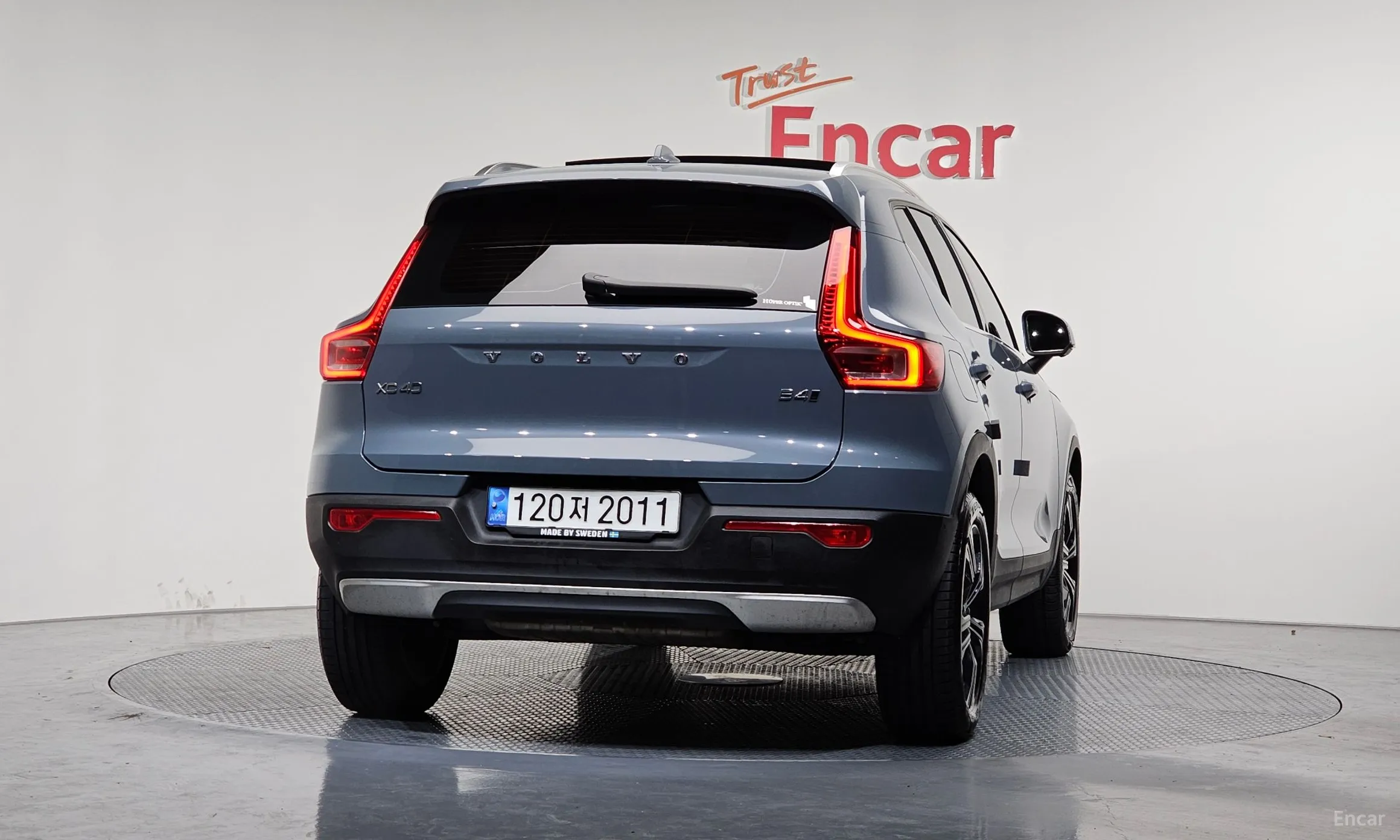 Volvo XC40 превью 4