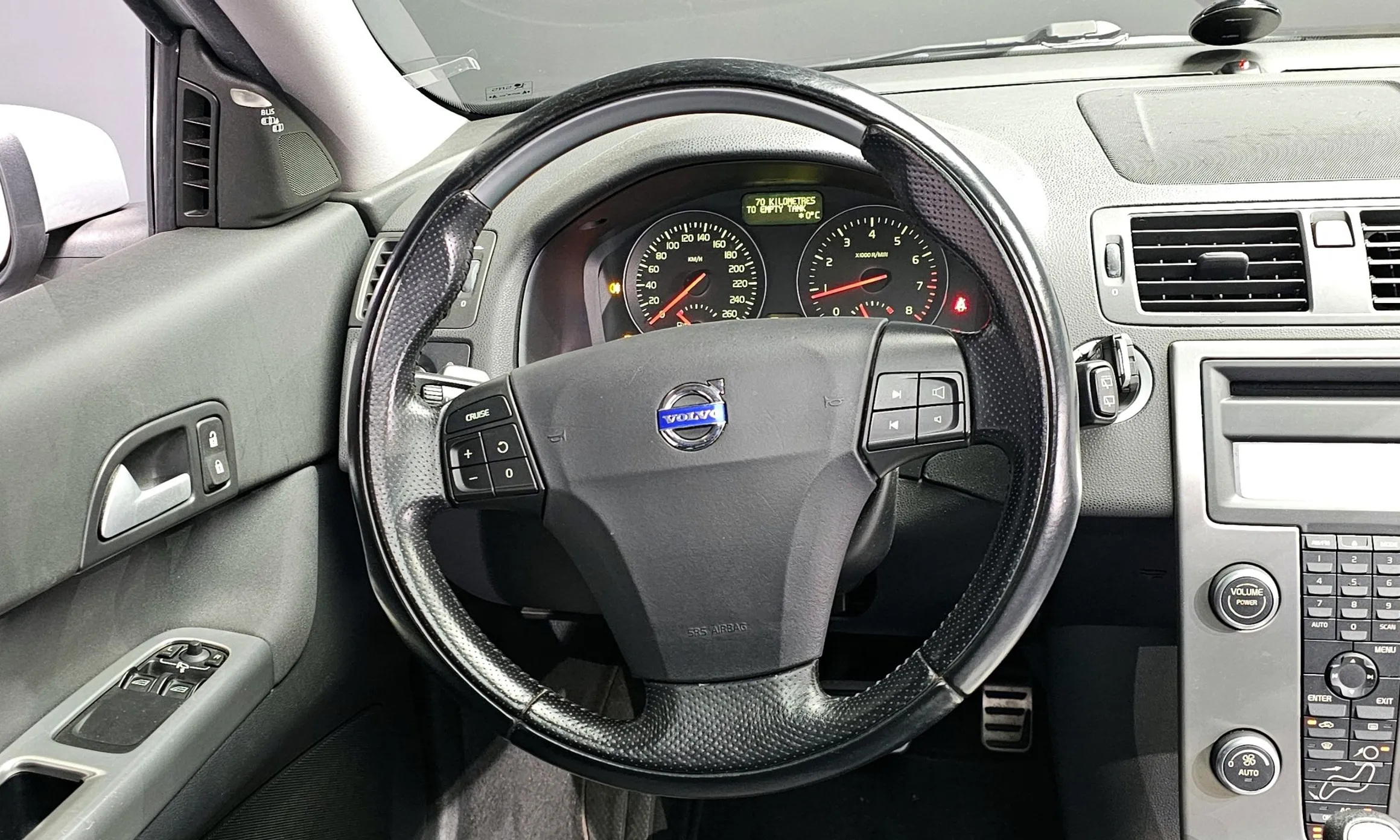 Volvo C30. превью 15