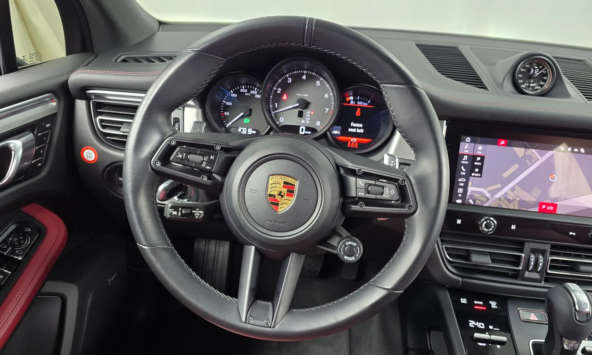 Porsche Macan превью 13