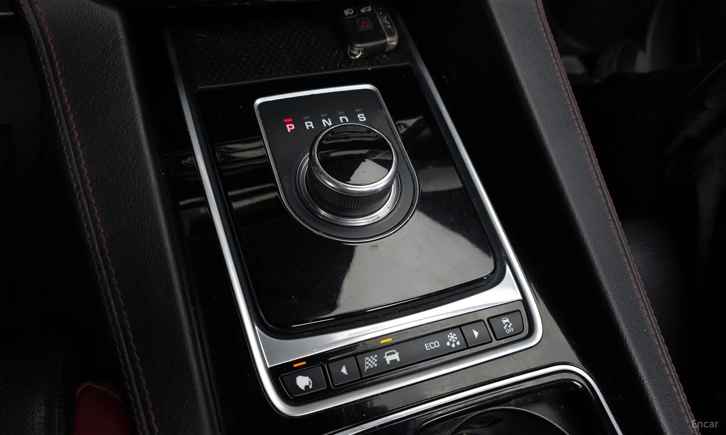 Jaguar F-PACE превью 9