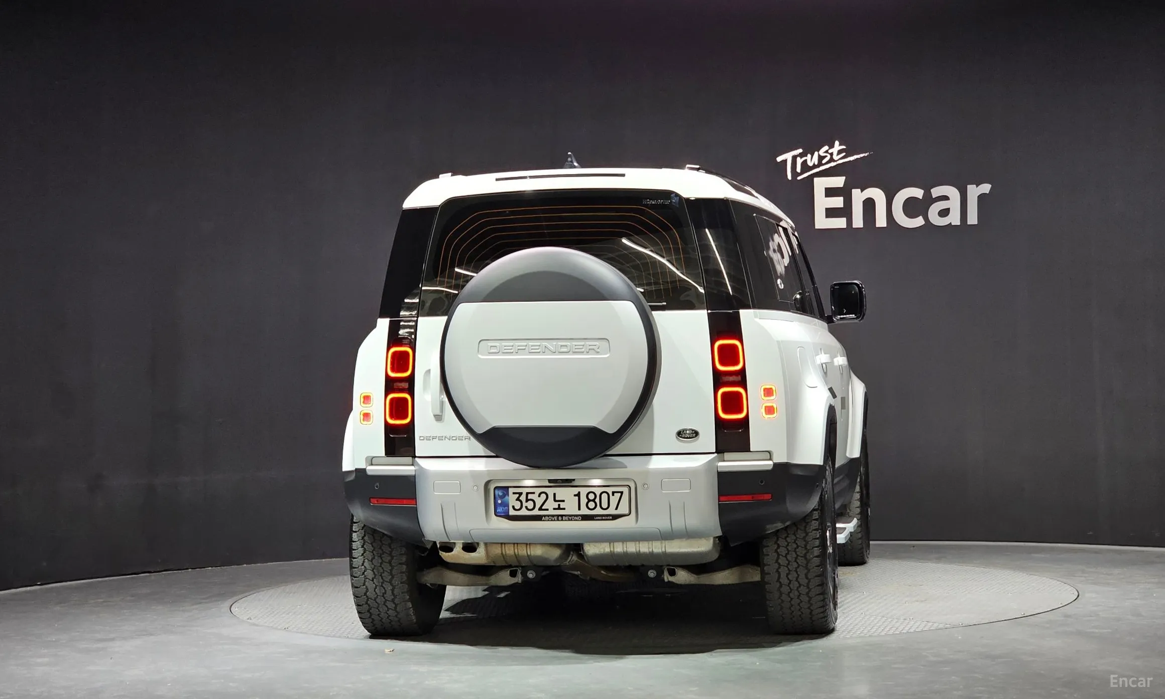 Land Rover Defender (L663) превью 4