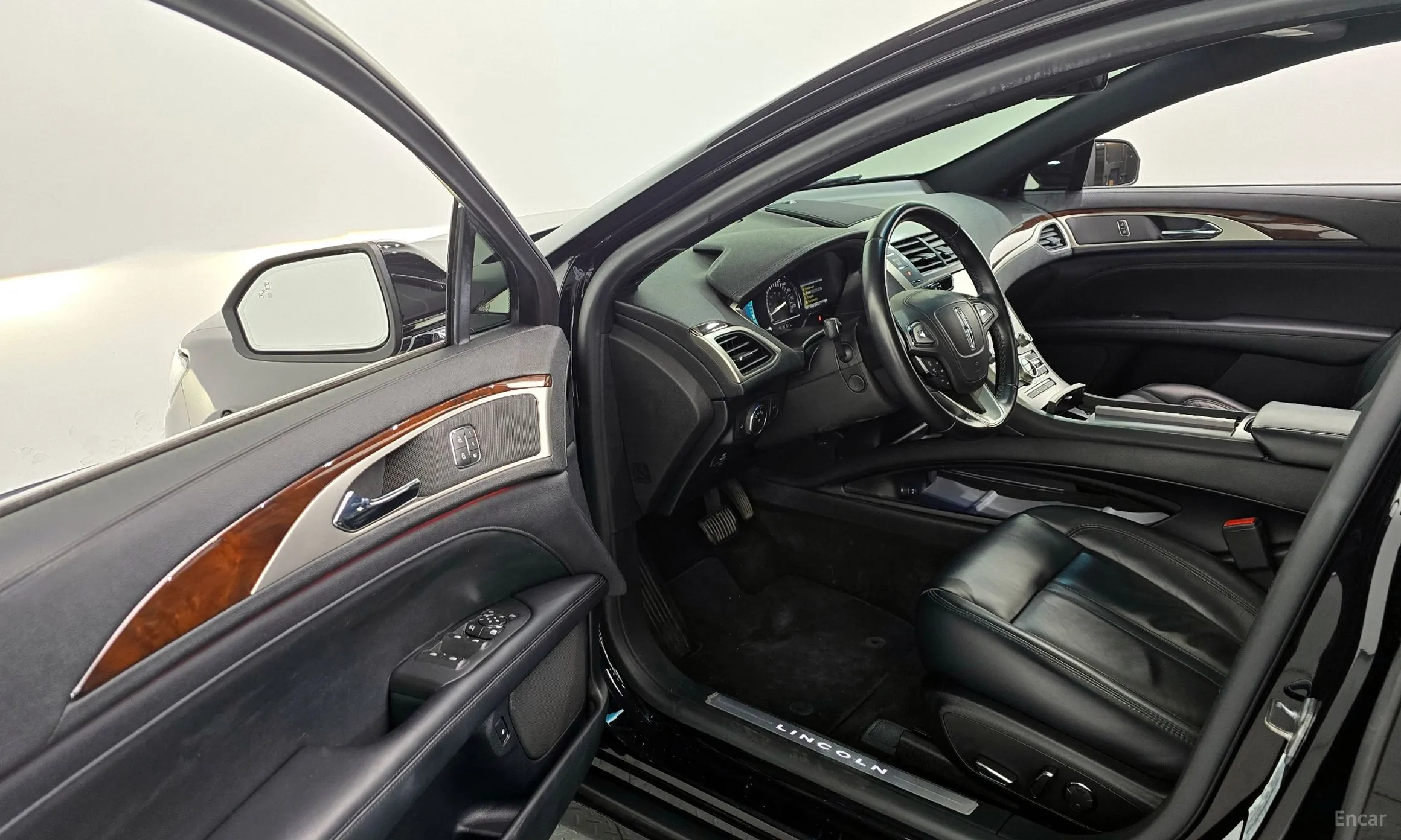 Lincoln New MKZ превью 10
