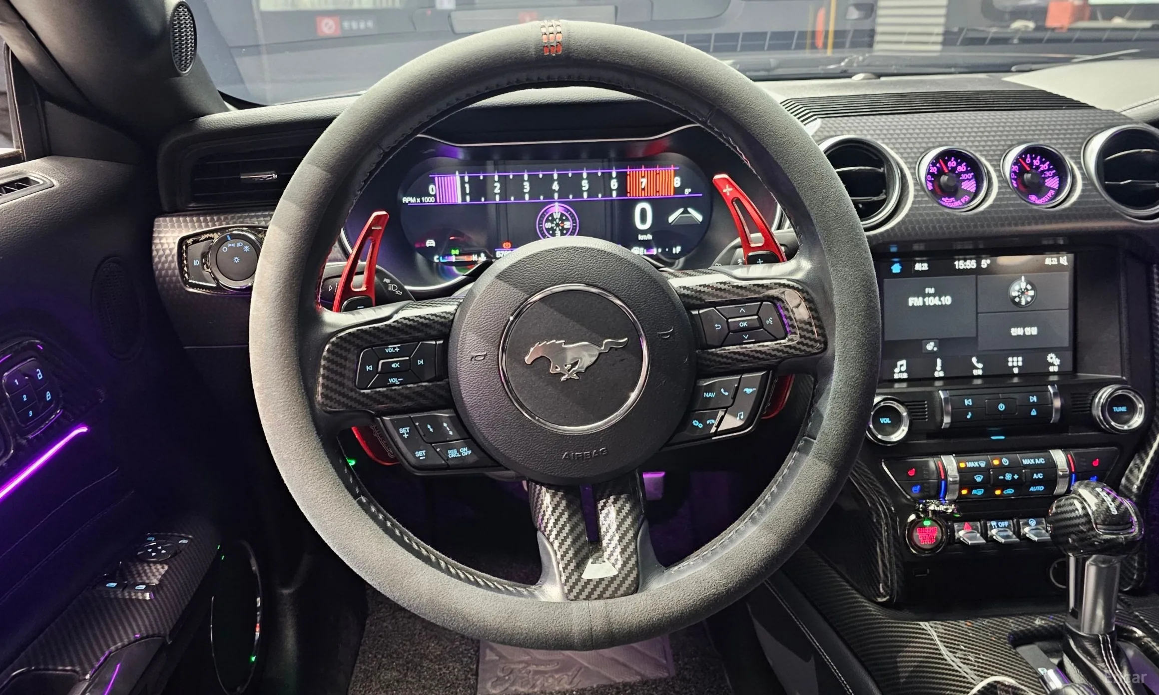 Ford Mustang превью 13
