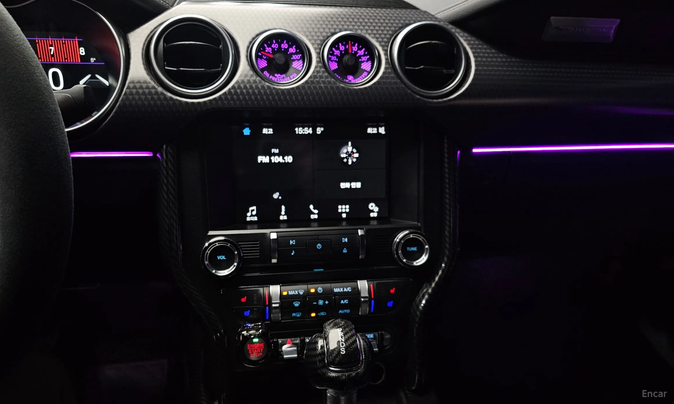 Ford Mustang превью 14