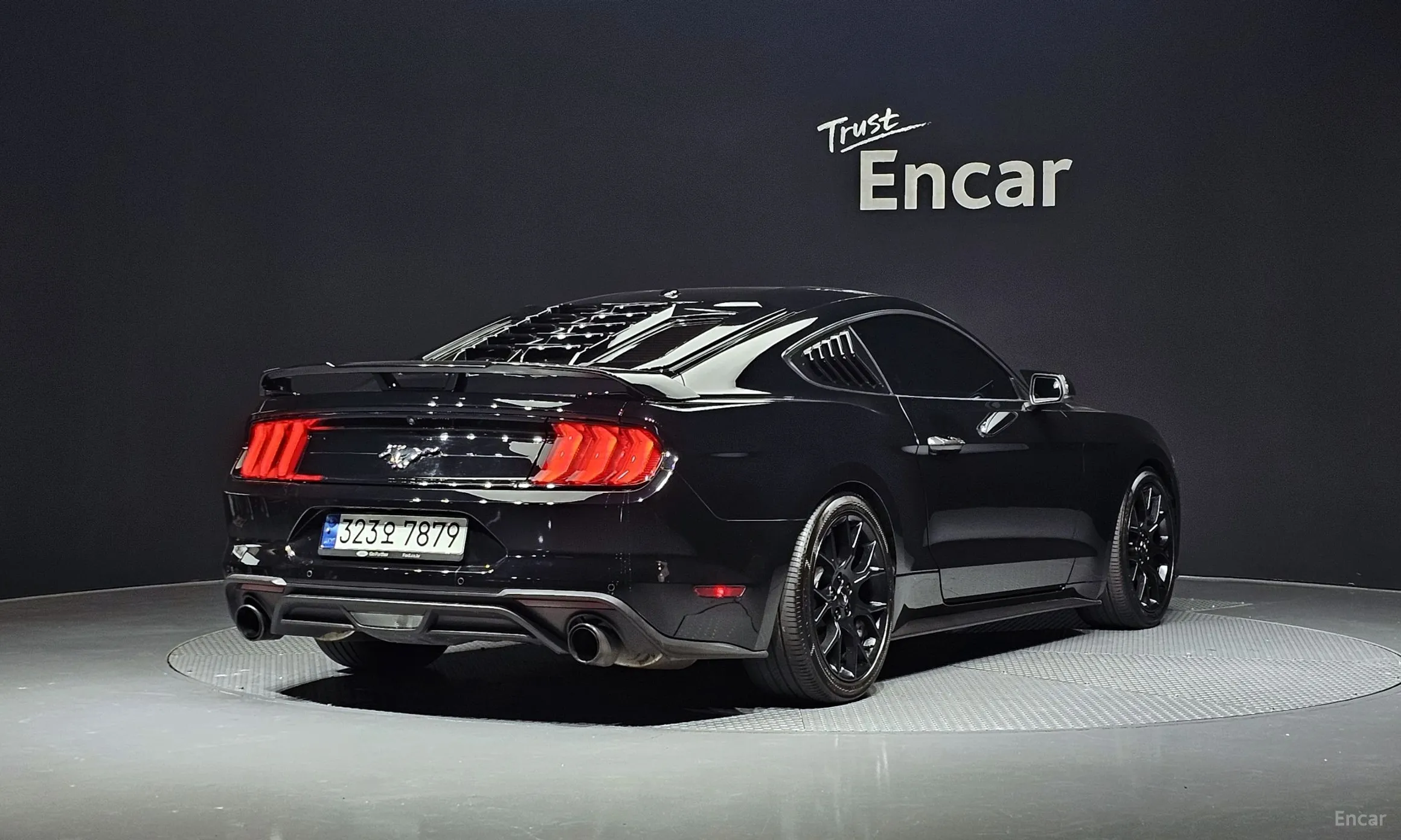Ford Mustang превью 2