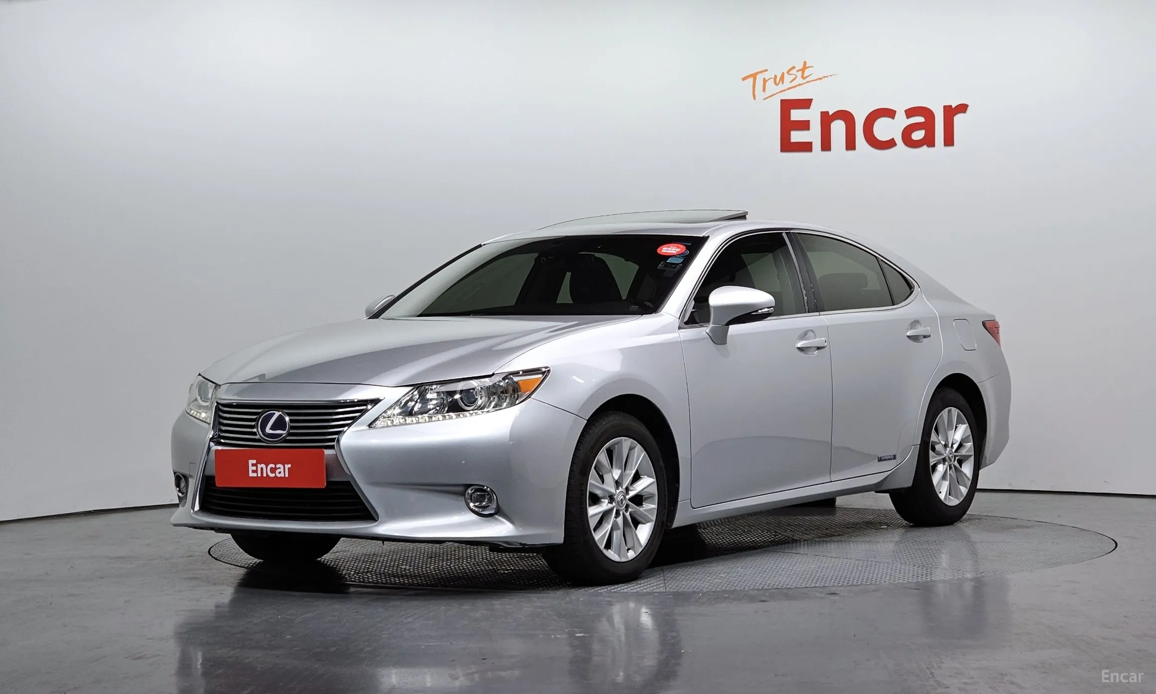Lexus New ES300h