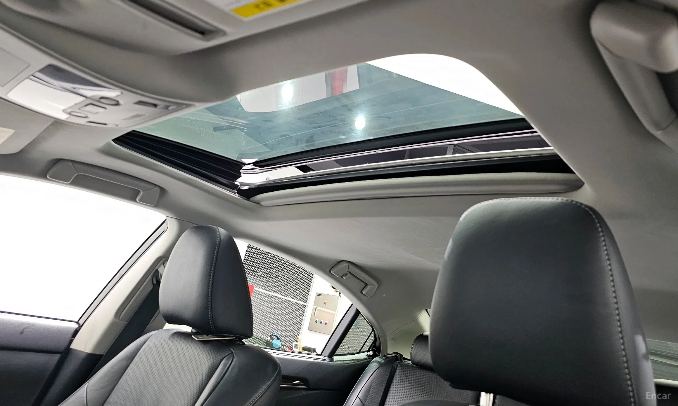 Lexus New ES300h превью 16