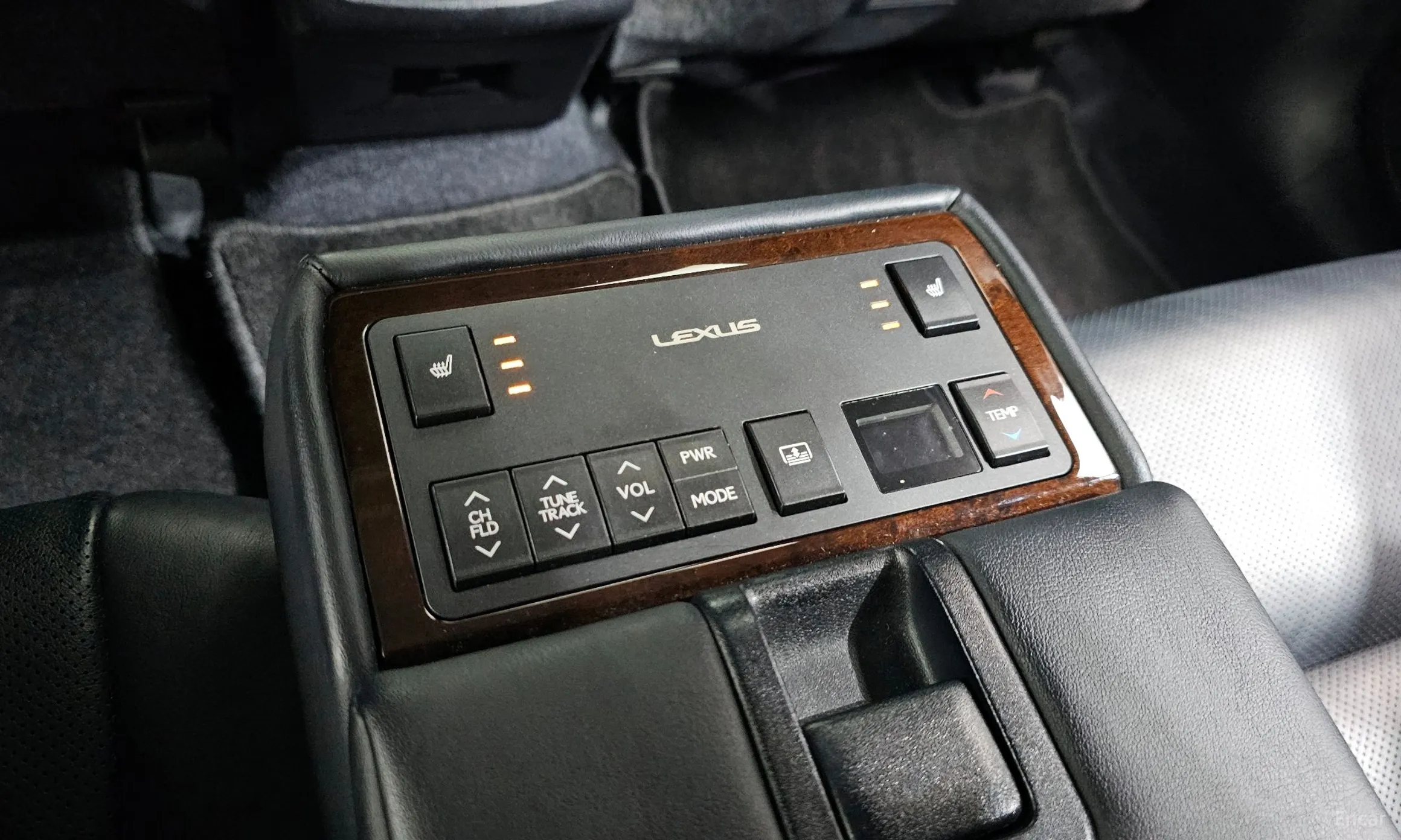Lexus New ES300h превью 19