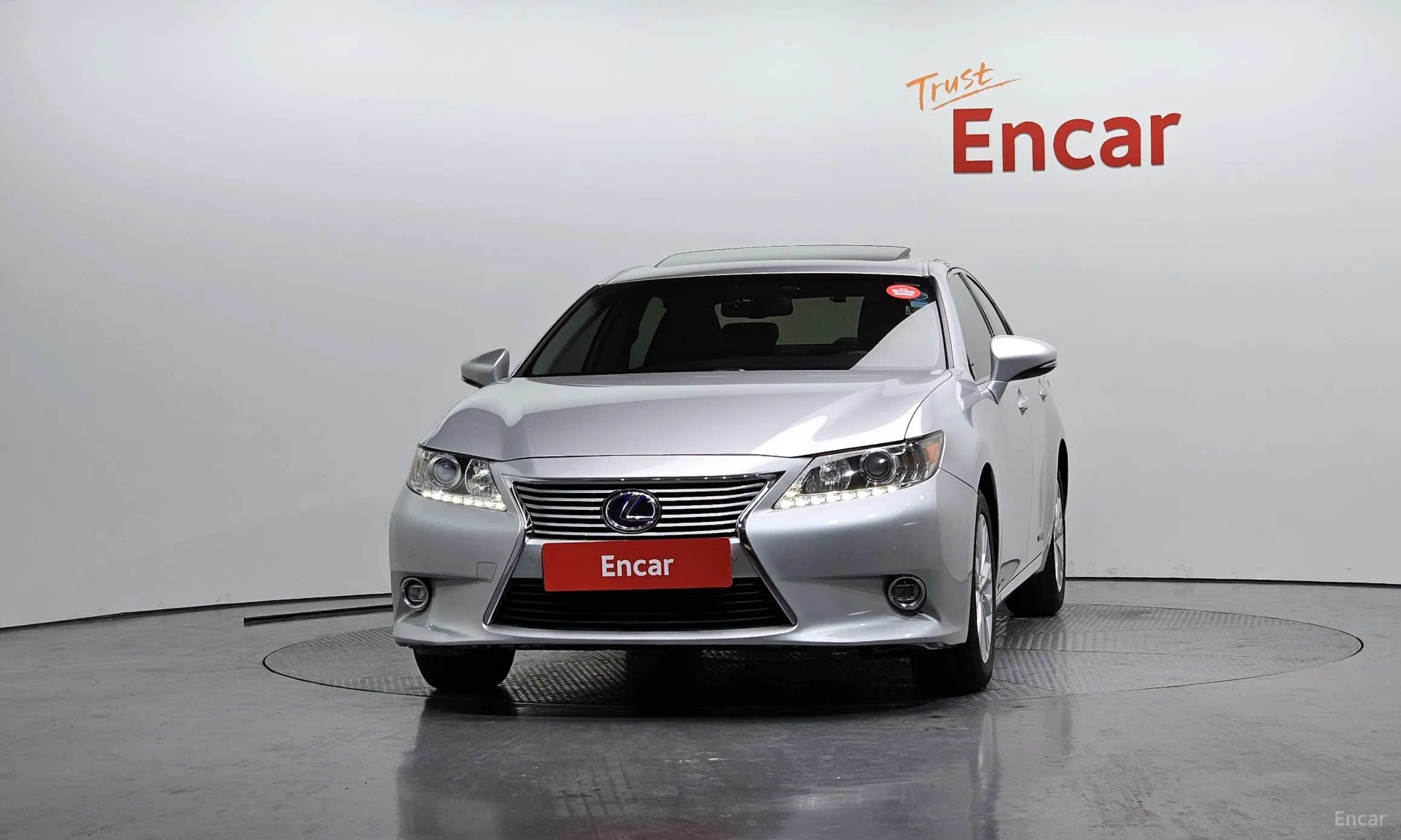 Lexus New ES300h превью 3