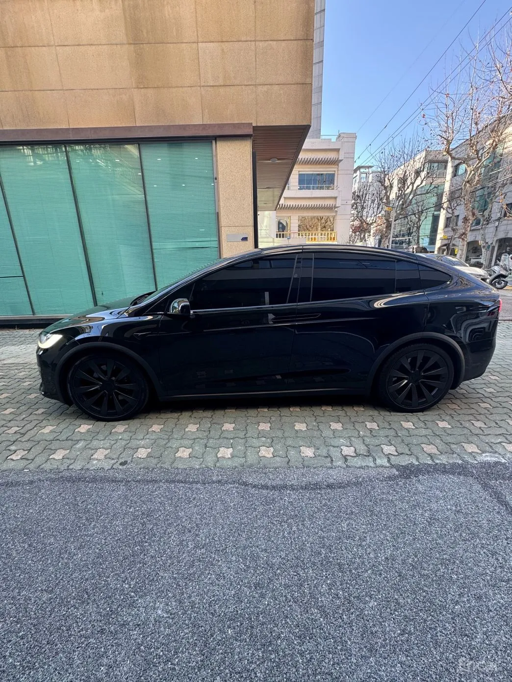 Tesla Model X превью 6