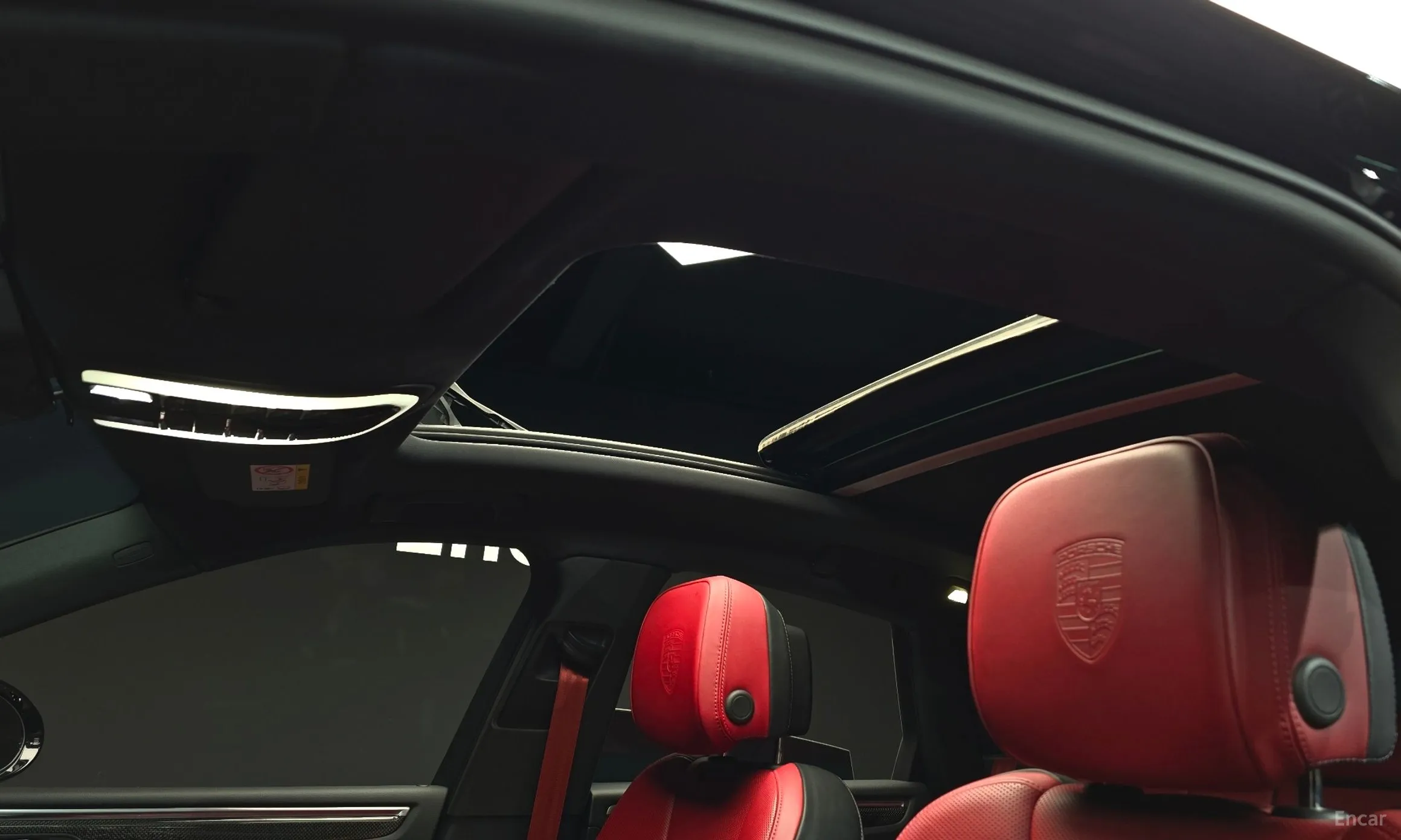Porsche Macan превью 17