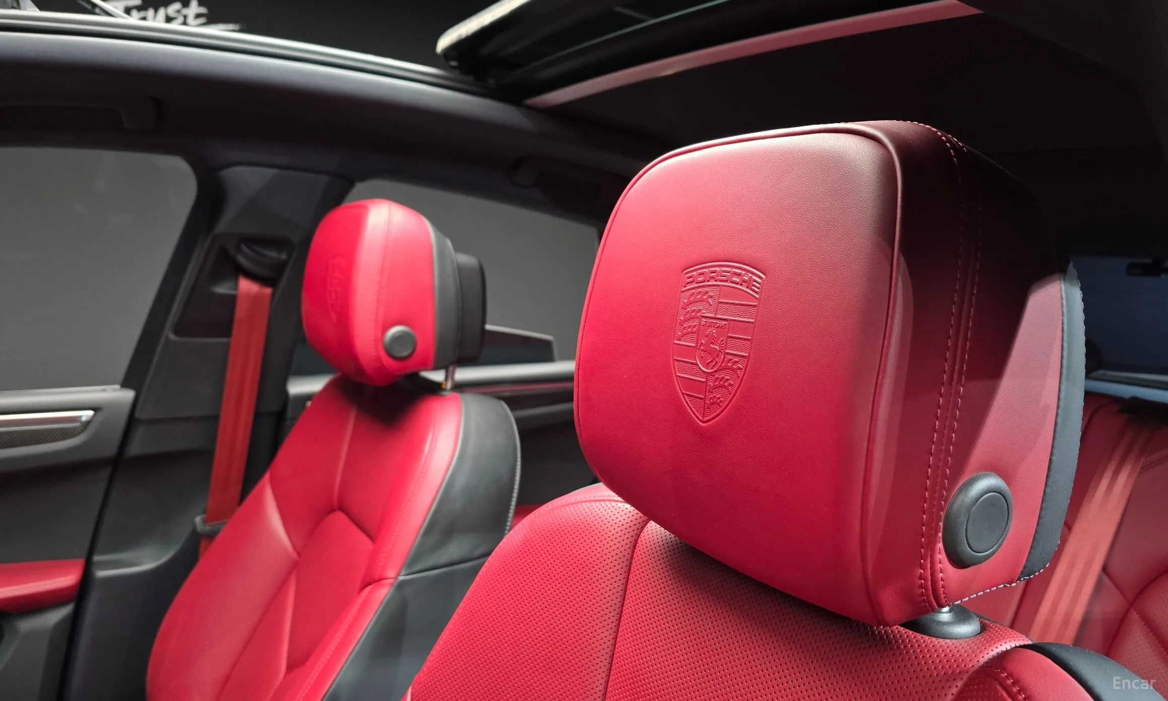 Porsche Macan превью 19